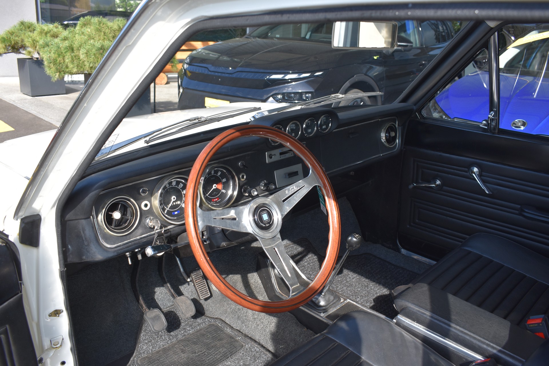 FORD Cortina 1600 GT-image-6