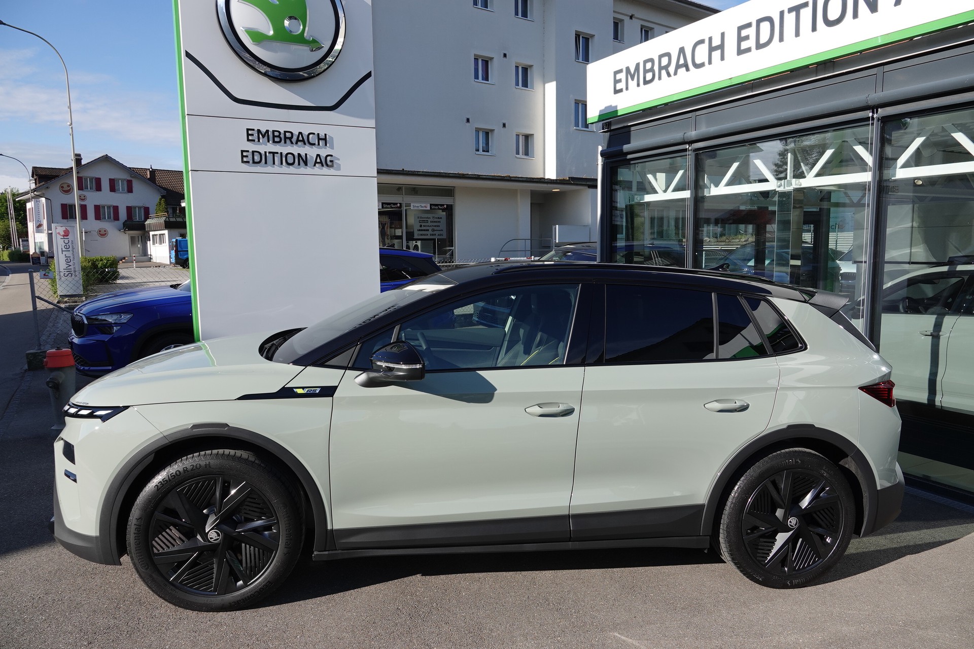 SKODA Elroq RS 4x4-image-4