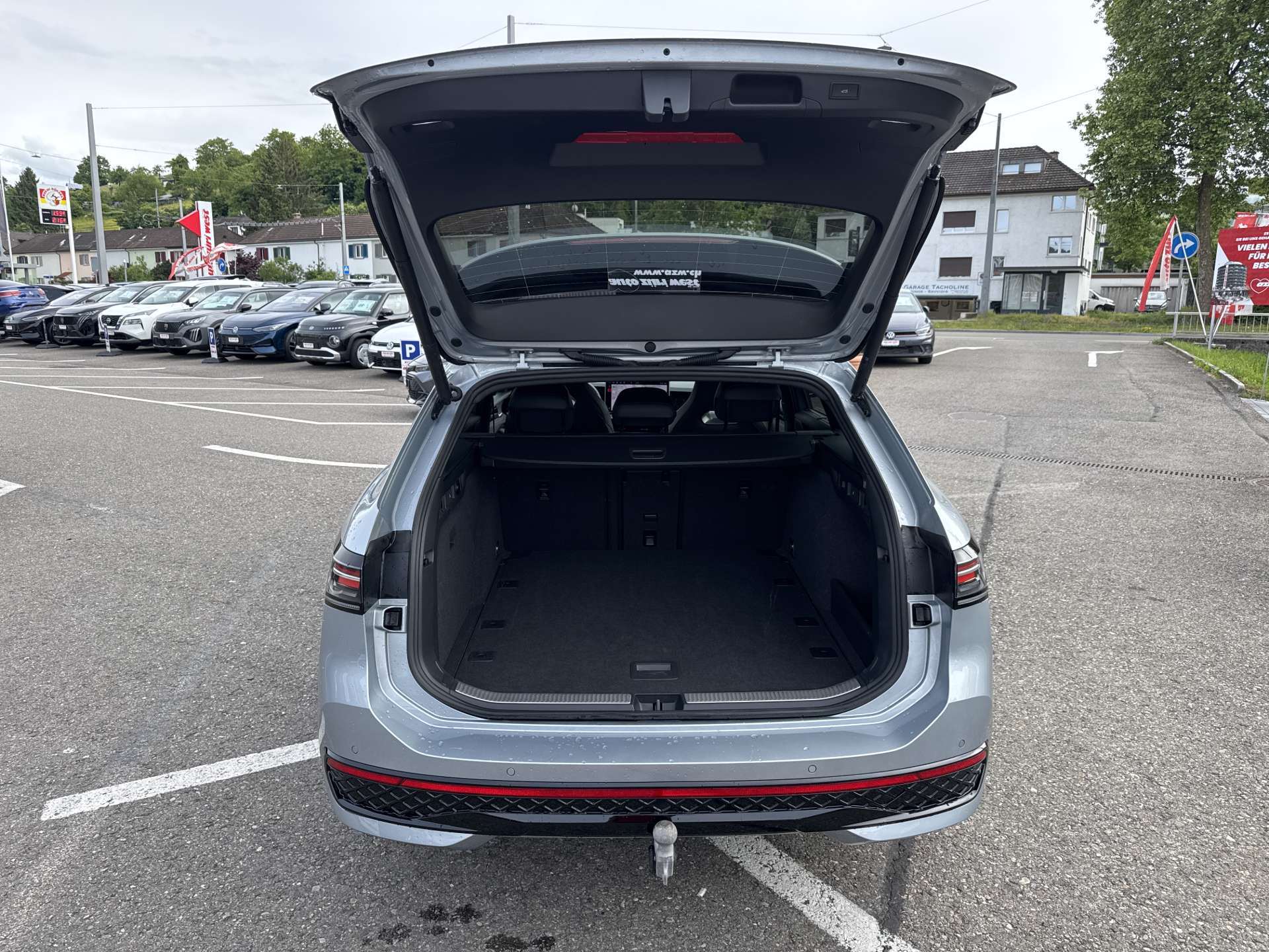 VW Passat Variant 2.0 TDi evo R-Line 4Motion DSG-Automat-image-7