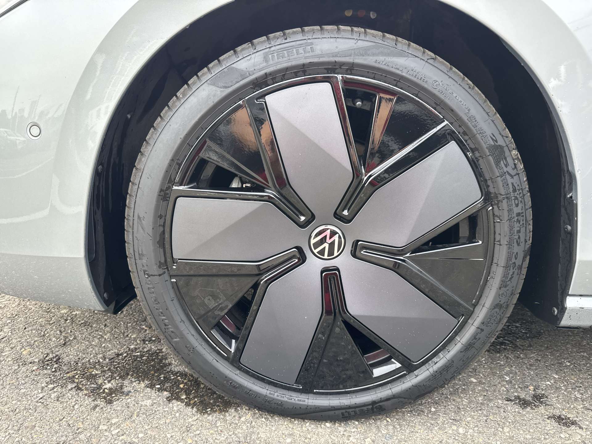 VW Passat Variant 2.0 TDi evo R-Line 4Motion DSG-Automat-image-8