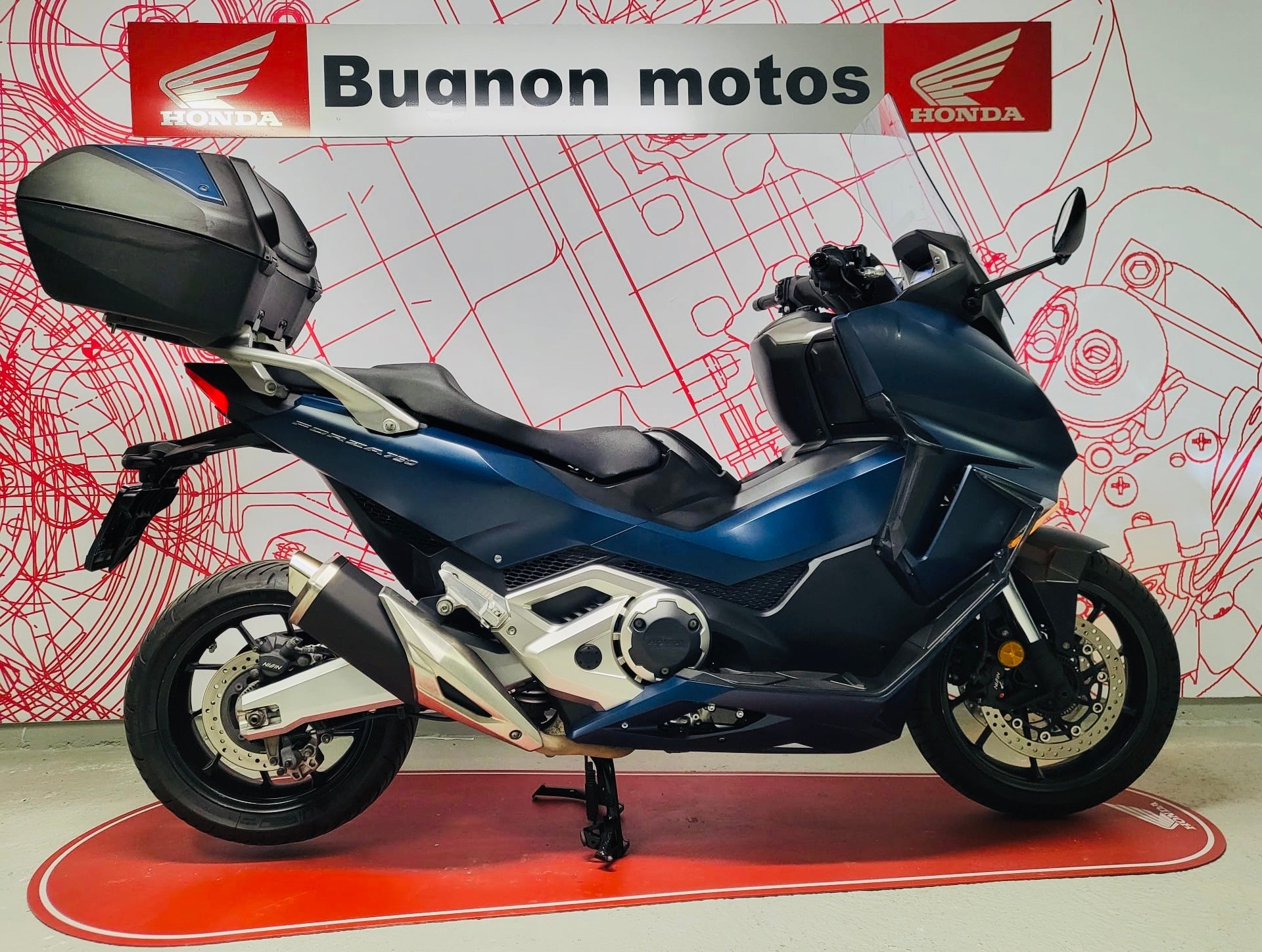 HONDA NSS 750