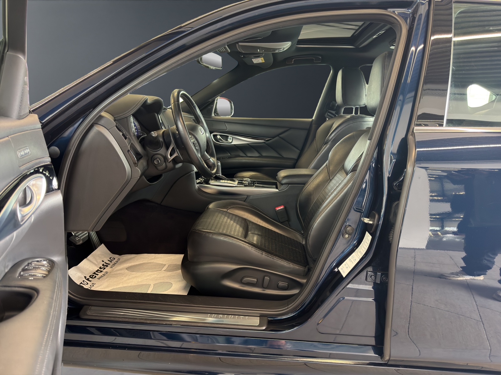 INFINITI Q70 3.7 S Premium Automatic-image-14