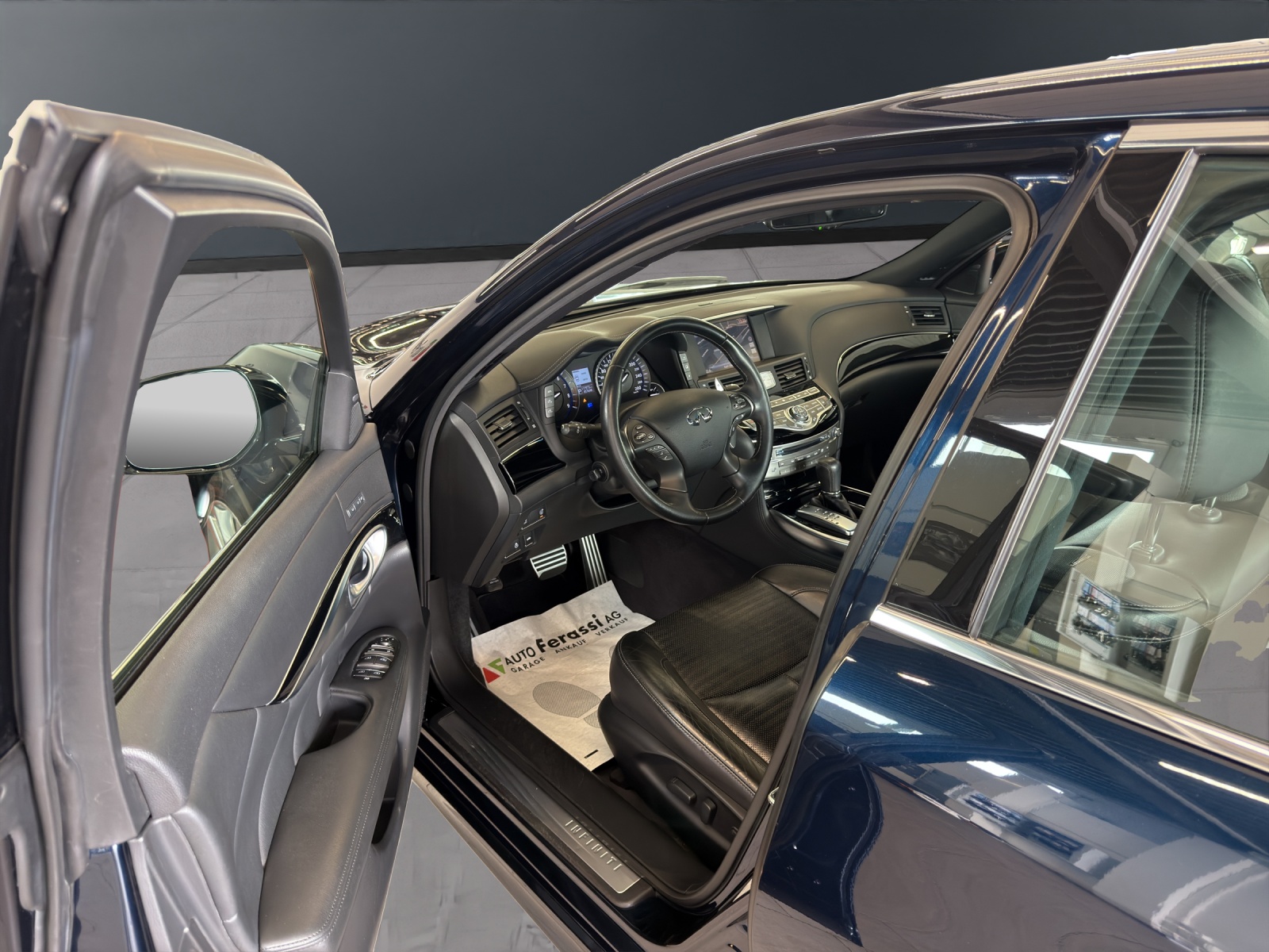 INFINITI Q70 3.7 S Premium Automatic-image-27