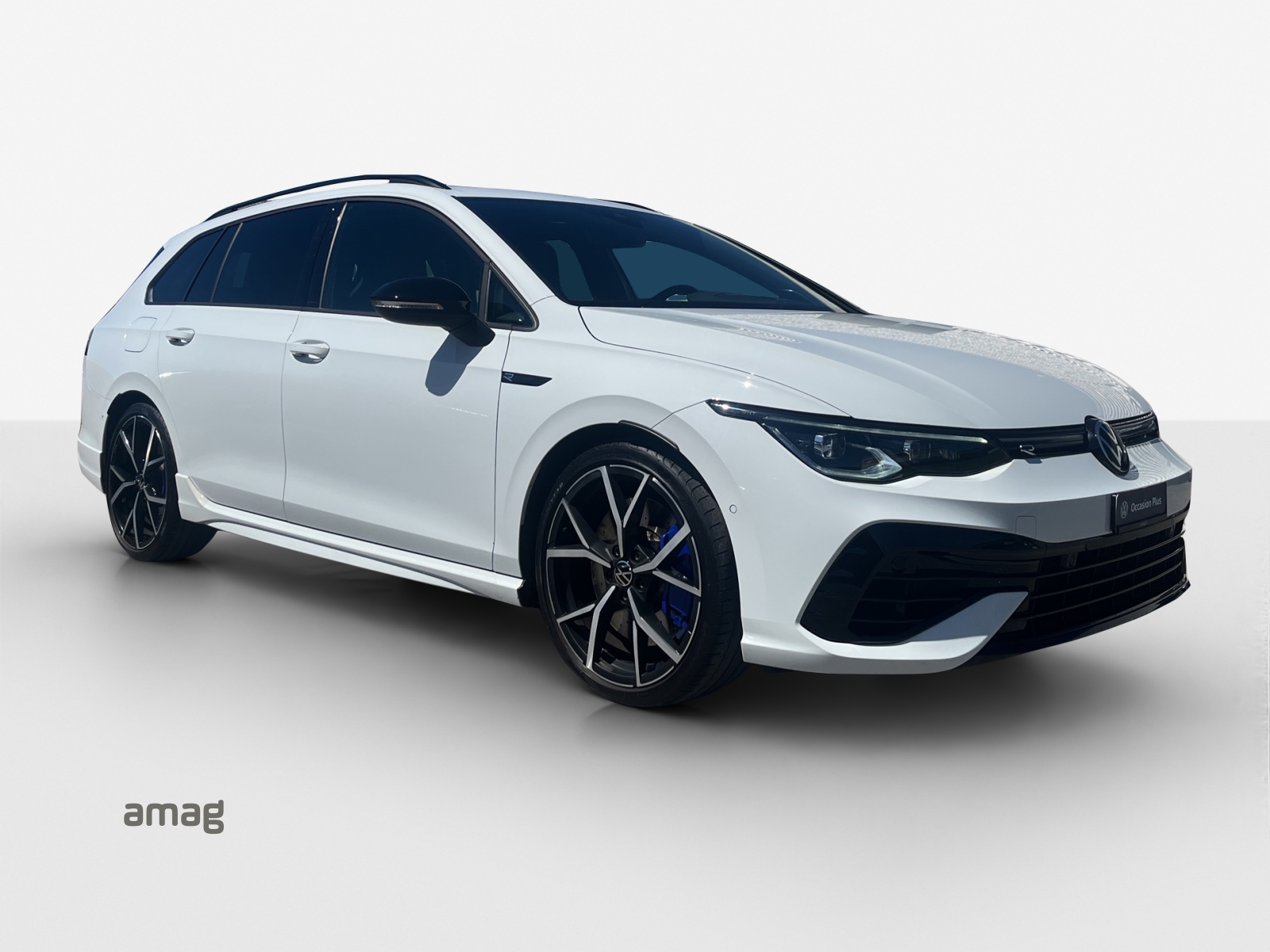 VW Golf Variant 2.0 TSI R DSG 4Motion-image-5