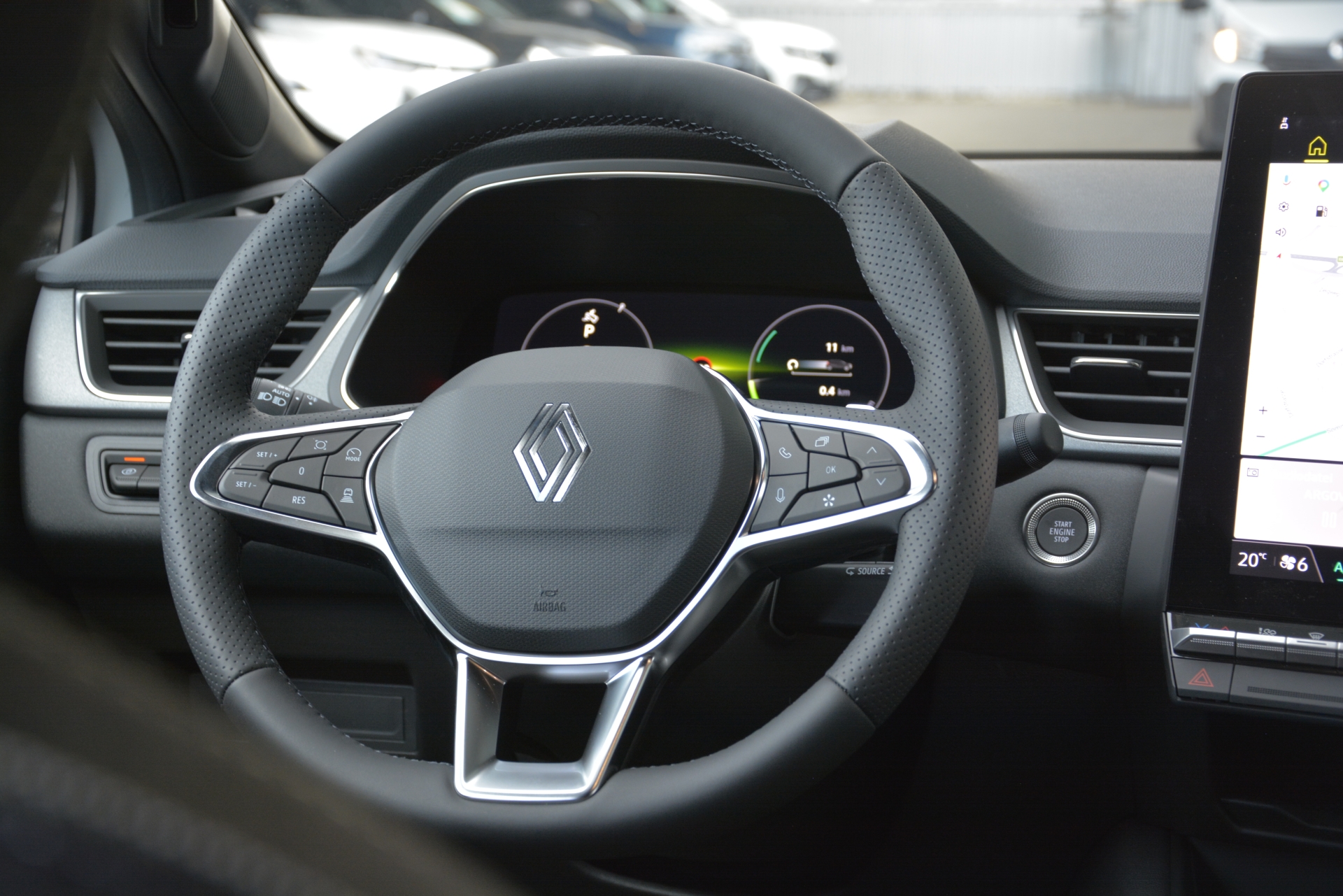 RENAULT CAPTUR techno mild hybrid 140 EDC-image-6