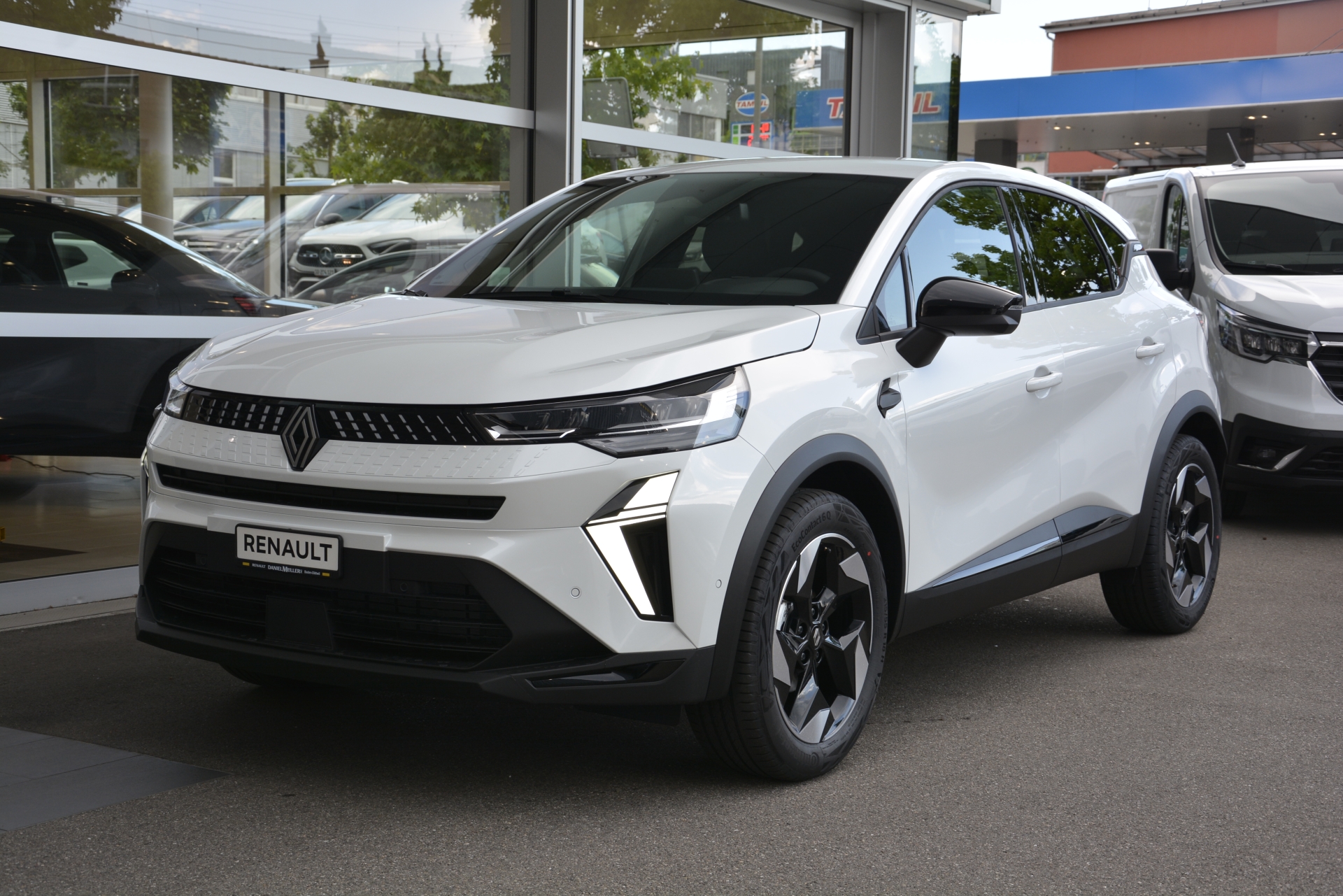 RENAULT CAPTUR techno mild hybrid 140 EDC-image-0