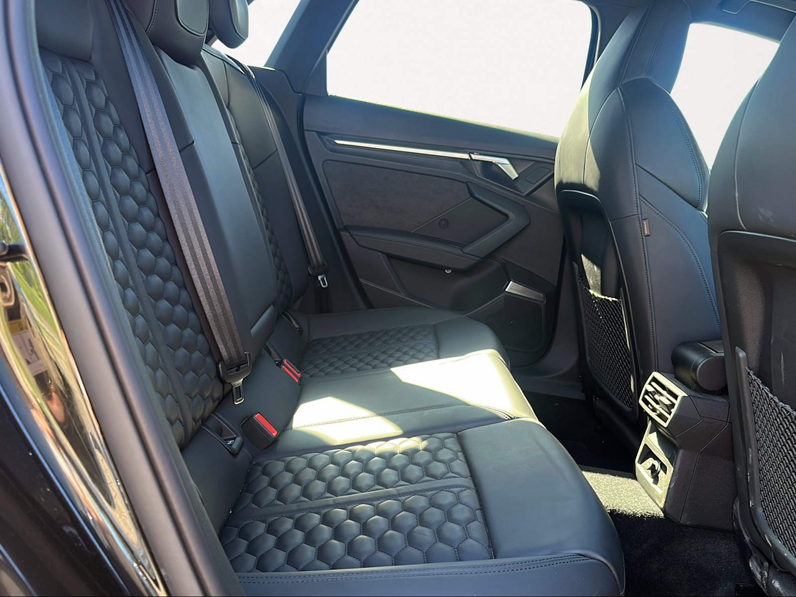 AUDI RS3 Sportback 2.5 TSI quattro S-tronic-image-7
