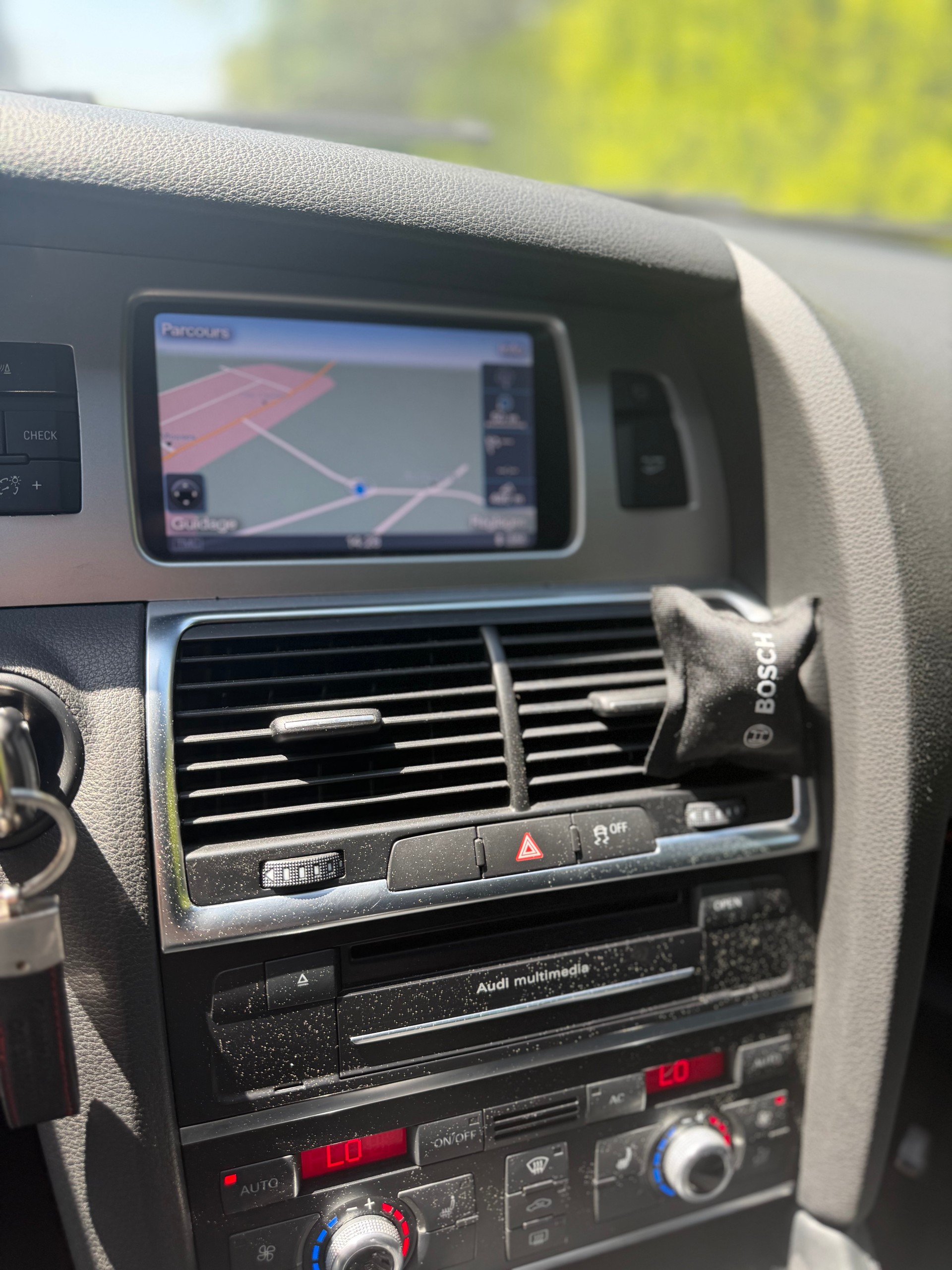 AUDI Q7 4.2 TDI quattro tiptronic 7 Plätze-image-12