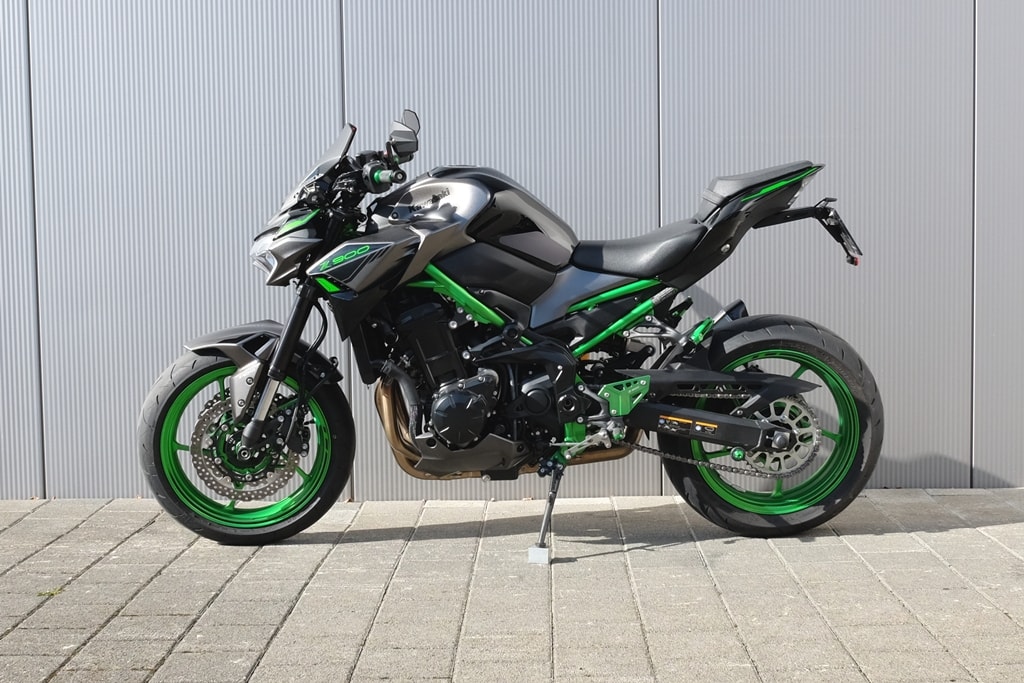 KAWASAKI Z 900-showroom-element-3