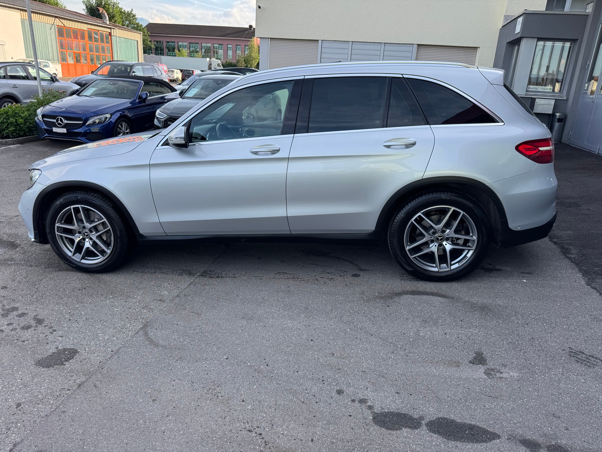 MERCEDES-BENZ GLC 250 d AMG Line 4Matic 9G-Tronic-image-6