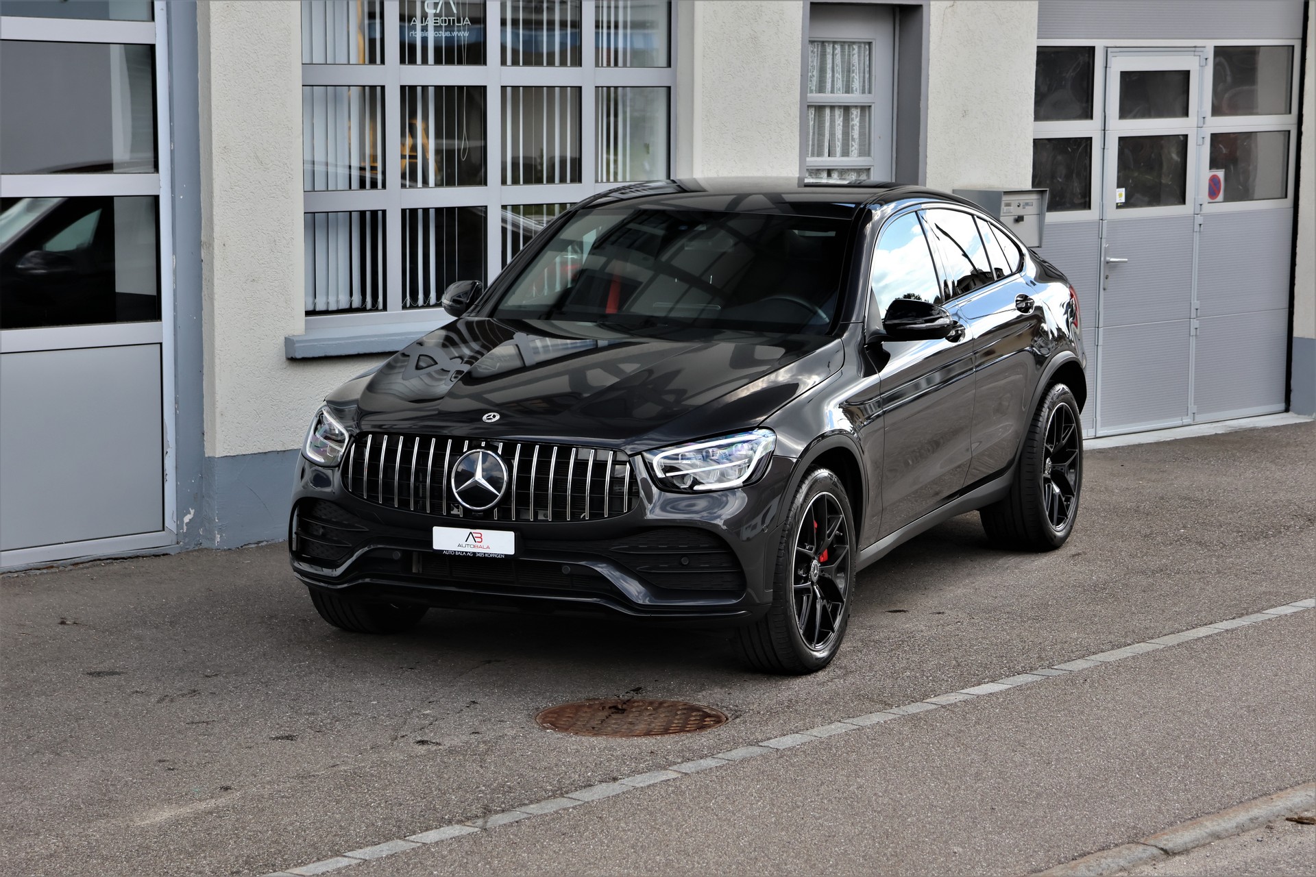 MERCEDES-BENZ GLC Coupé 220 d AMG Line 4Matic 9G-Tronic (CH) + 2.5T AHK-image-0