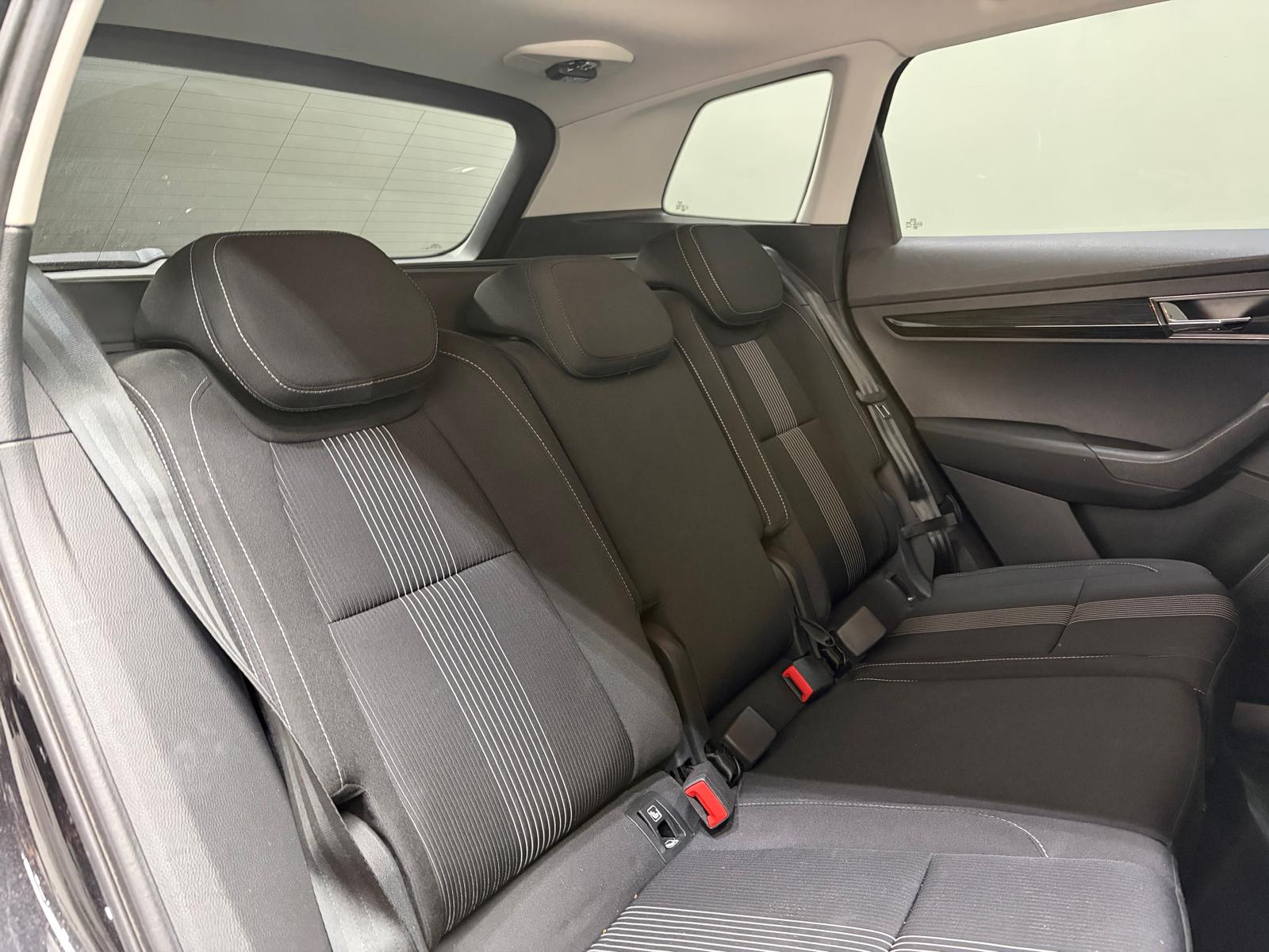 SKODA Karoq 1.5 TSI ACT Style DSG-image-11