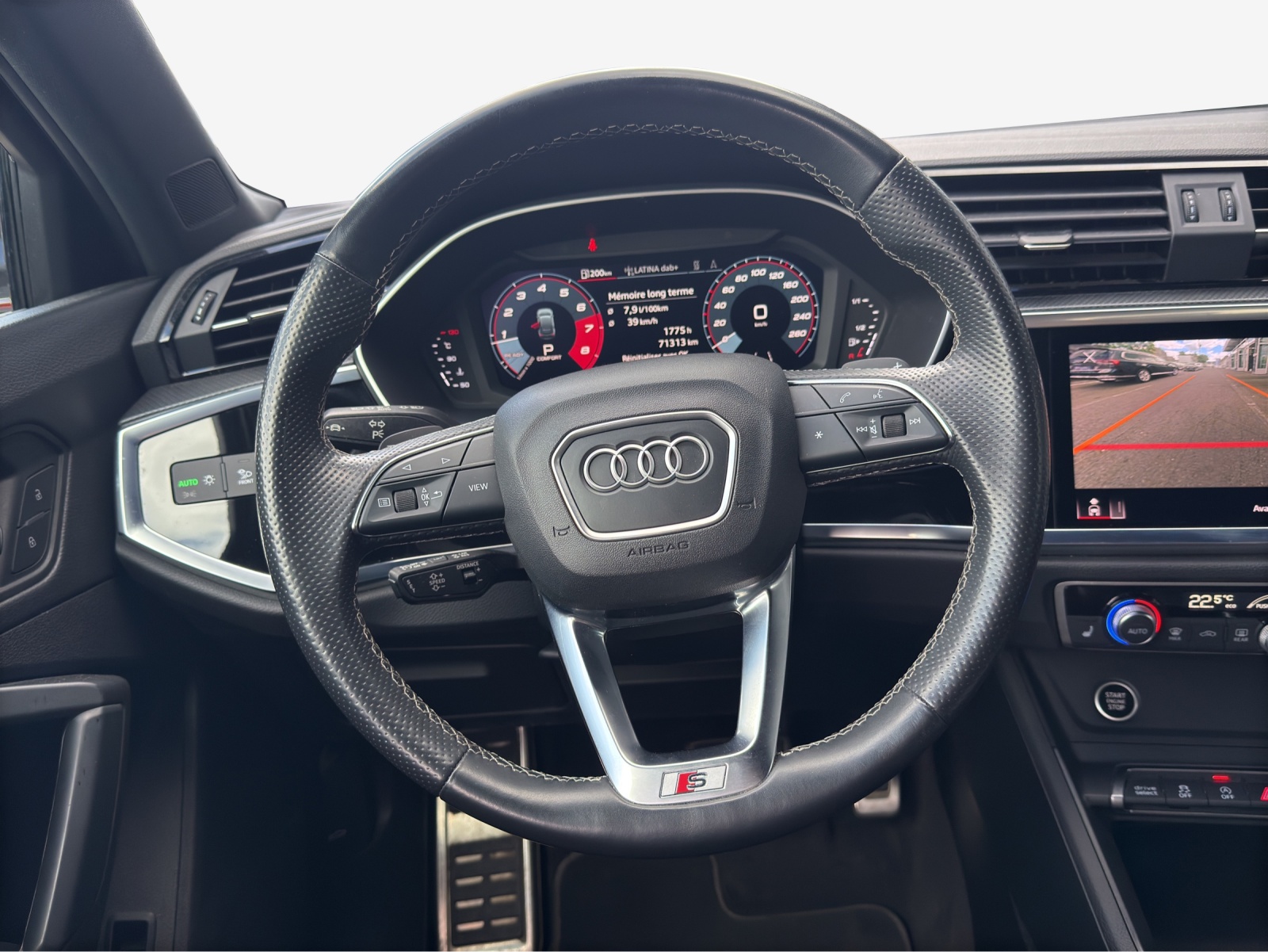AUDI Q3 Sportback 35 TFSI Attraction S-tronic-image-9