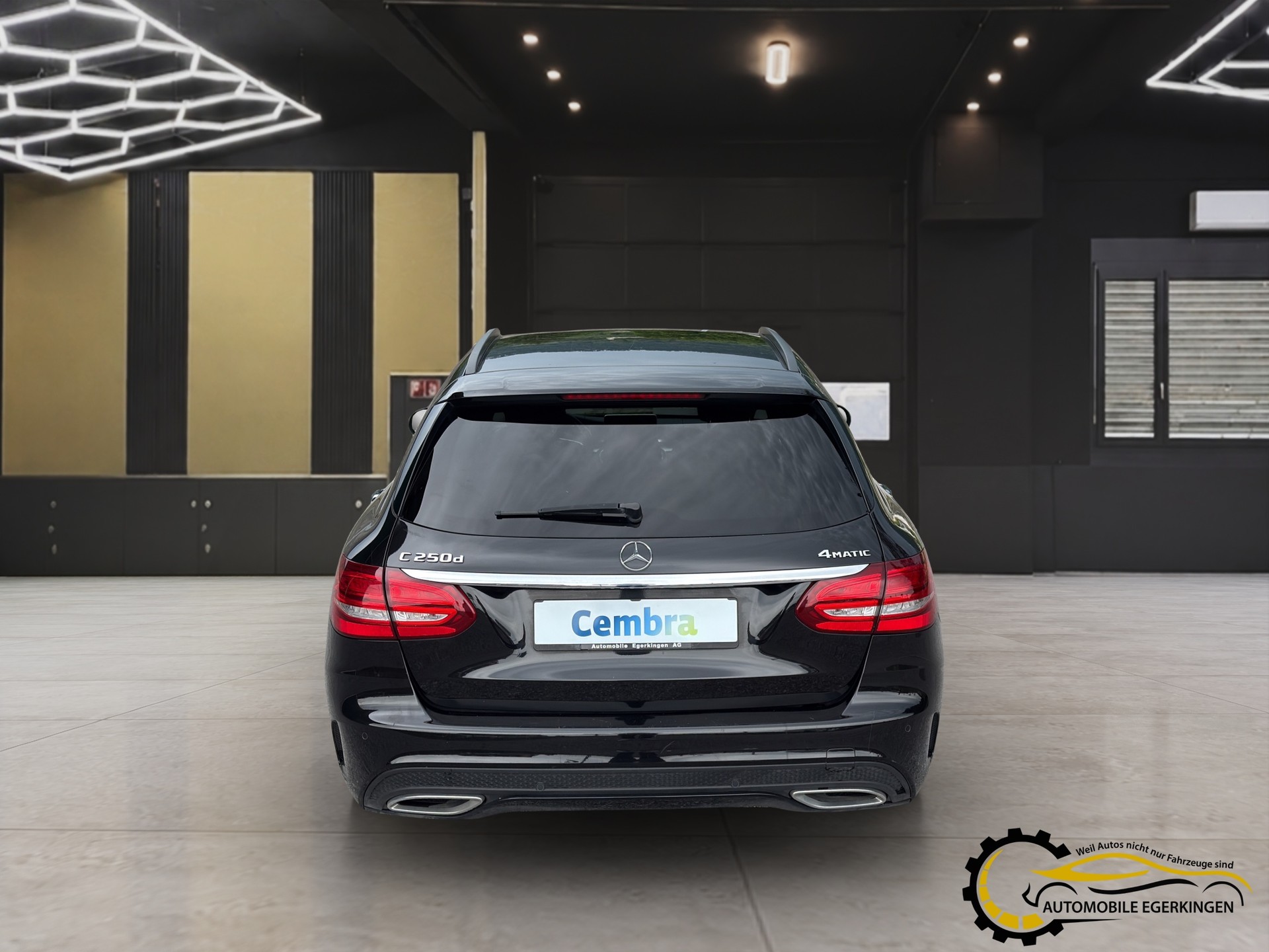 MERCEDES-BENZ C 250 d Swiss Star AMG Line 4Matic 9G-Tronic-image-5