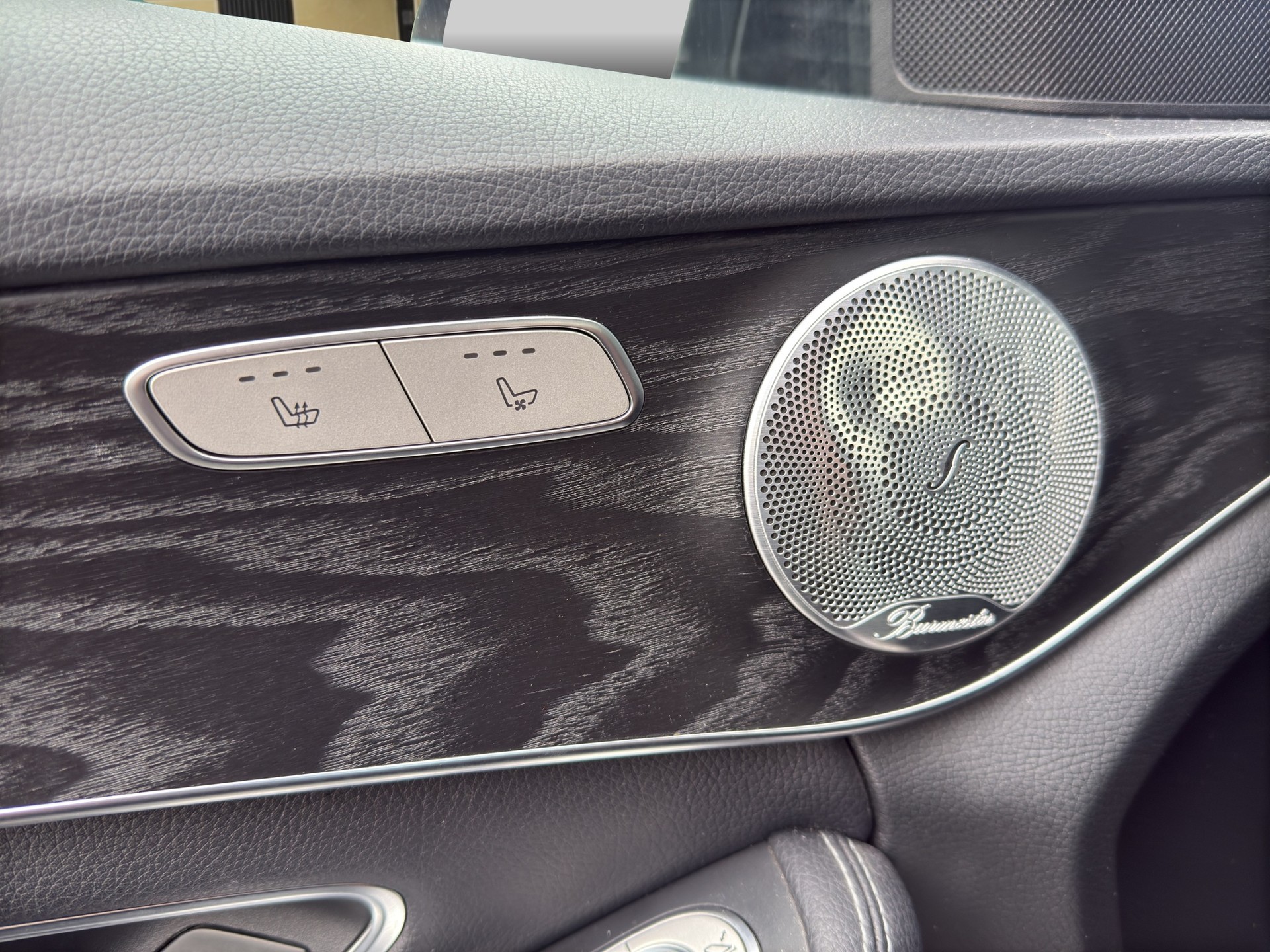 MERCEDES-BENZ C 250 d Swiss Star AMG Line 4Matic 9G-Tronic-image-16