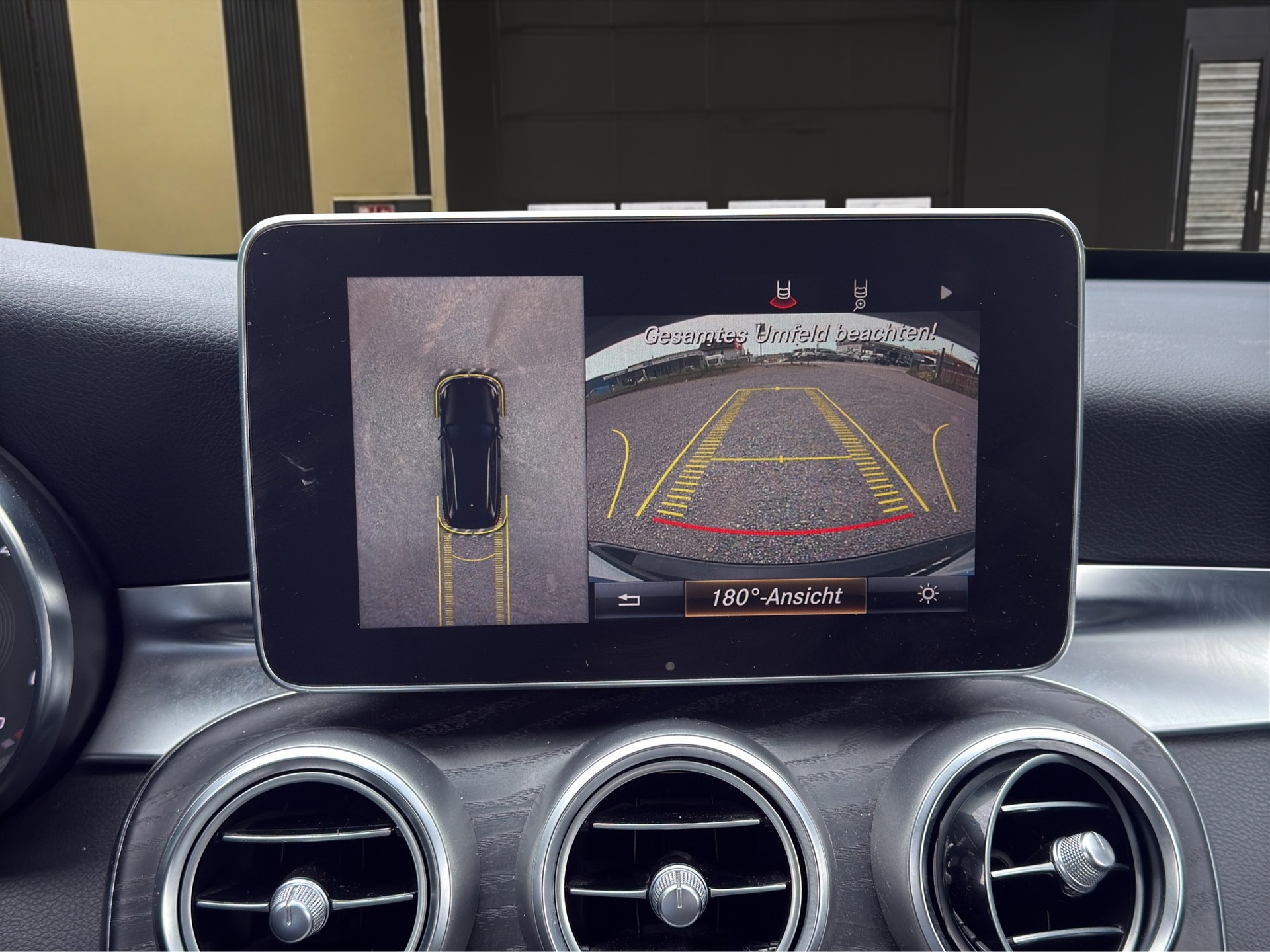 MERCEDES-BENZ C 250 d Swiss Star AMG Line 4Matic 9G-Tronic-image-15