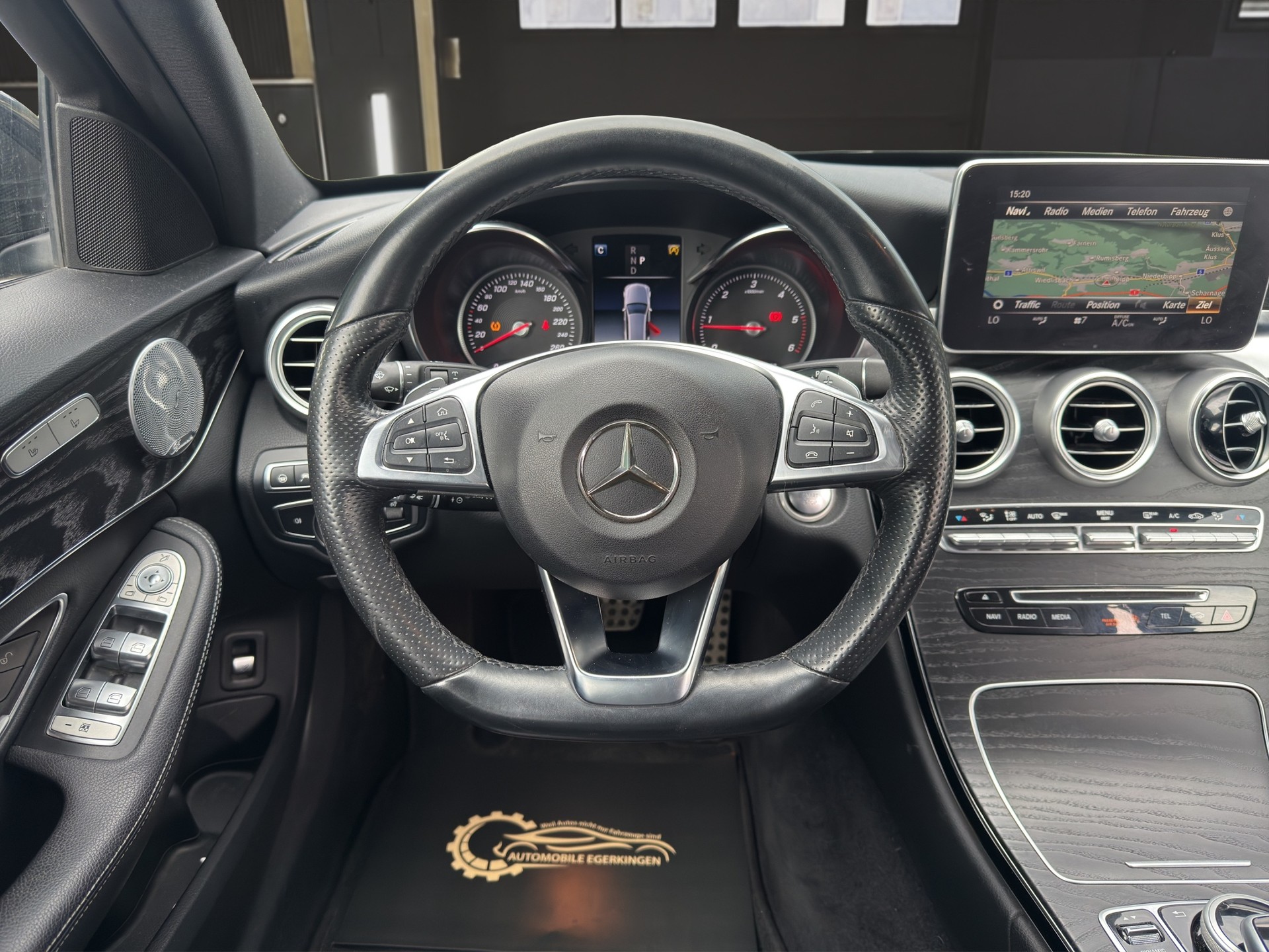 MERCEDES-BENZ C 250 d Swiss Star AMG Line 4Matic 9G-Tronic-image-11