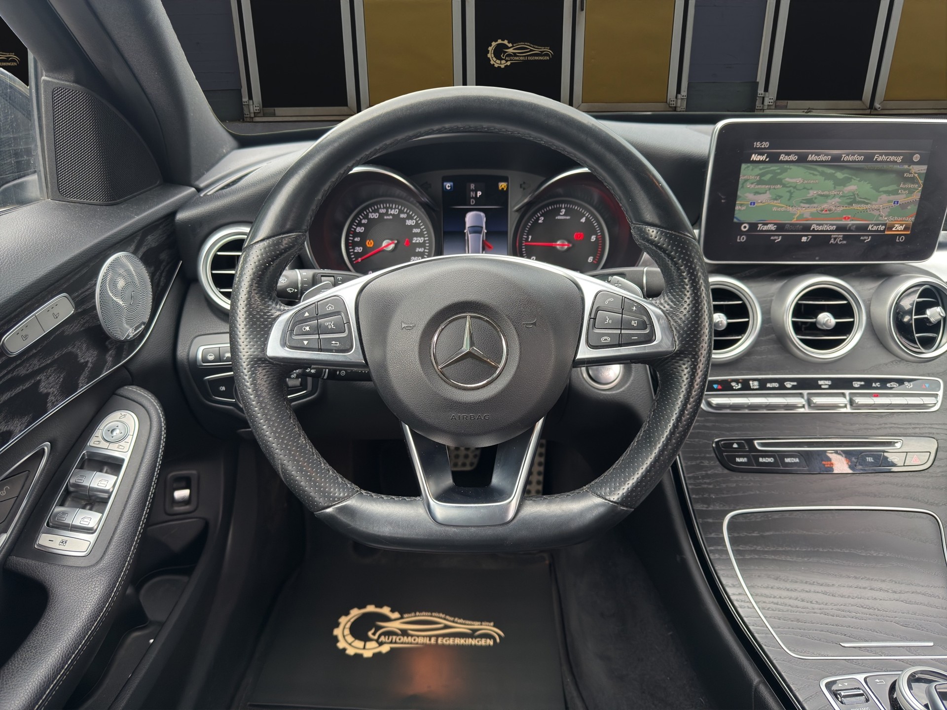 MERCEDES-BENZ C 250 d Swiss Star AMG Line 4Matic 9G-Tronic-image-11