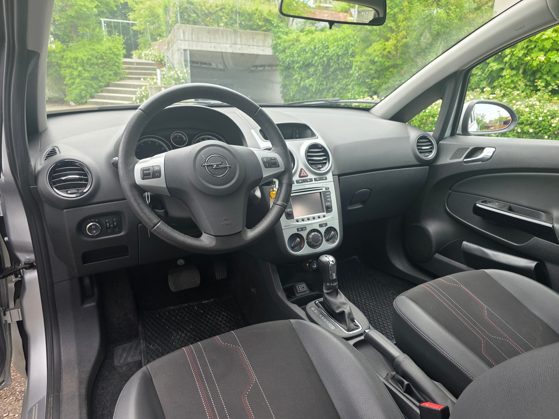 OPEL Corsa 1.4 TP Anniversary Edition Automatic-image-9