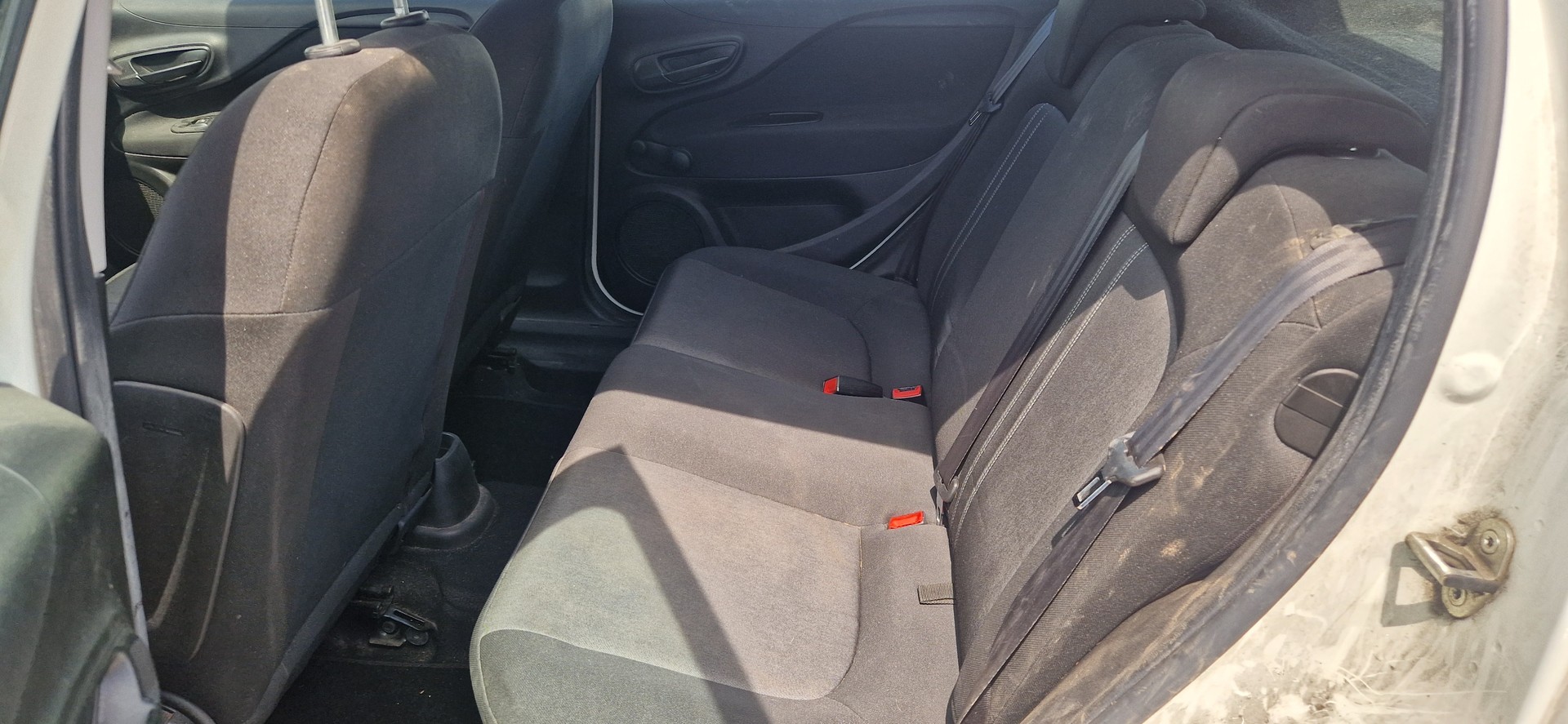 FIAT Punto 1.4 Lounge-image-6