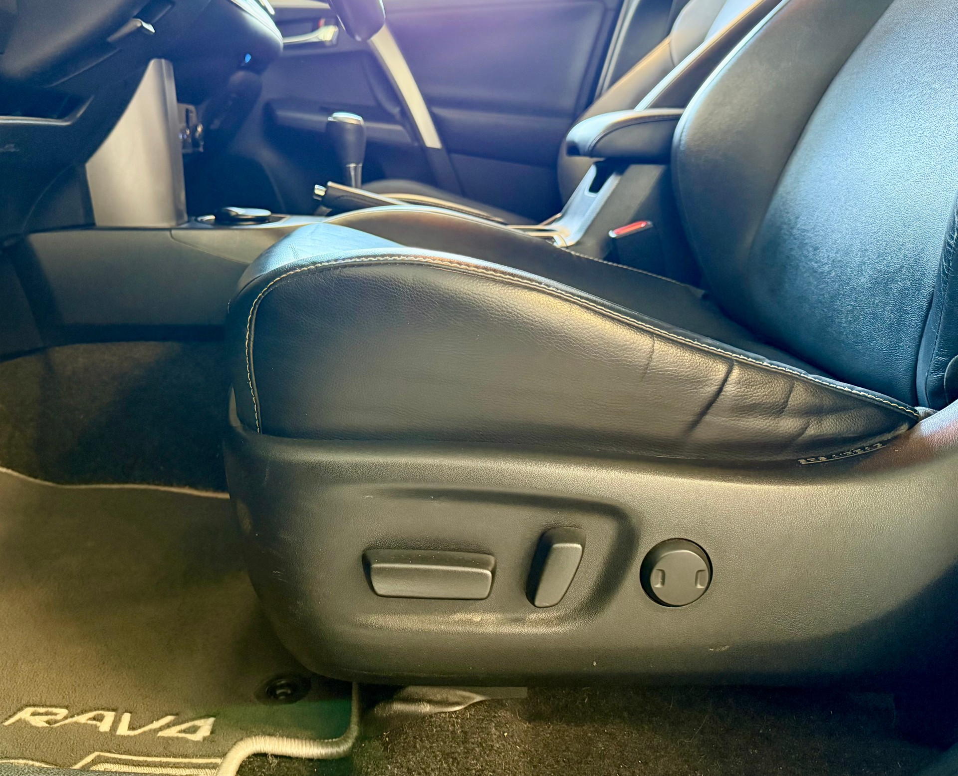 TOYOTA RAV-4 2.5 HSD Premium e-CVT-image-20