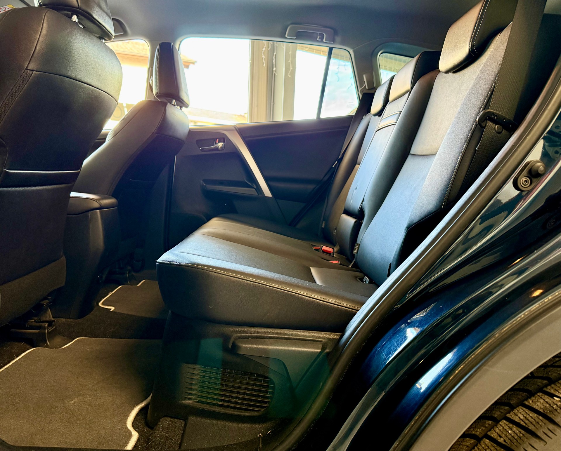 TOYOTA RAV-4 2.5 HSD Premium e-CVT-image-22