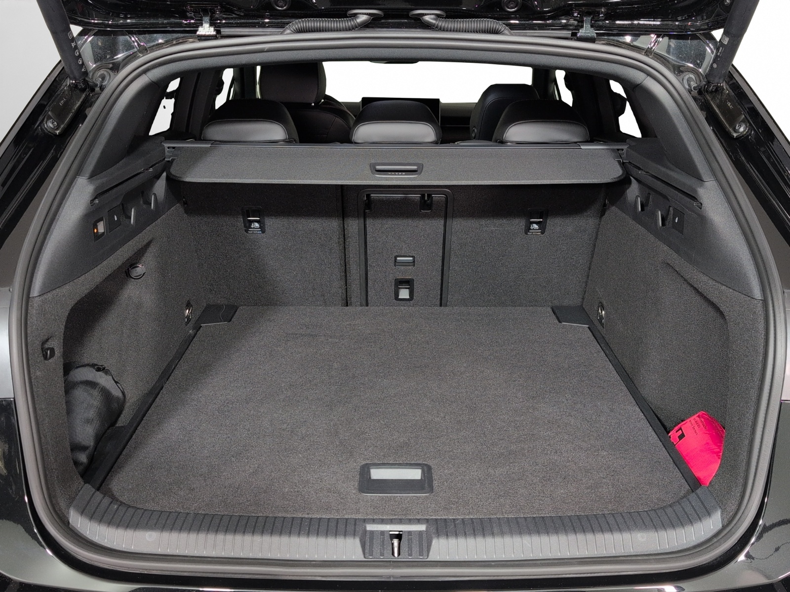 VW ID.7 Tourer GTX 86 kWh GTX 4 Motion-image-13