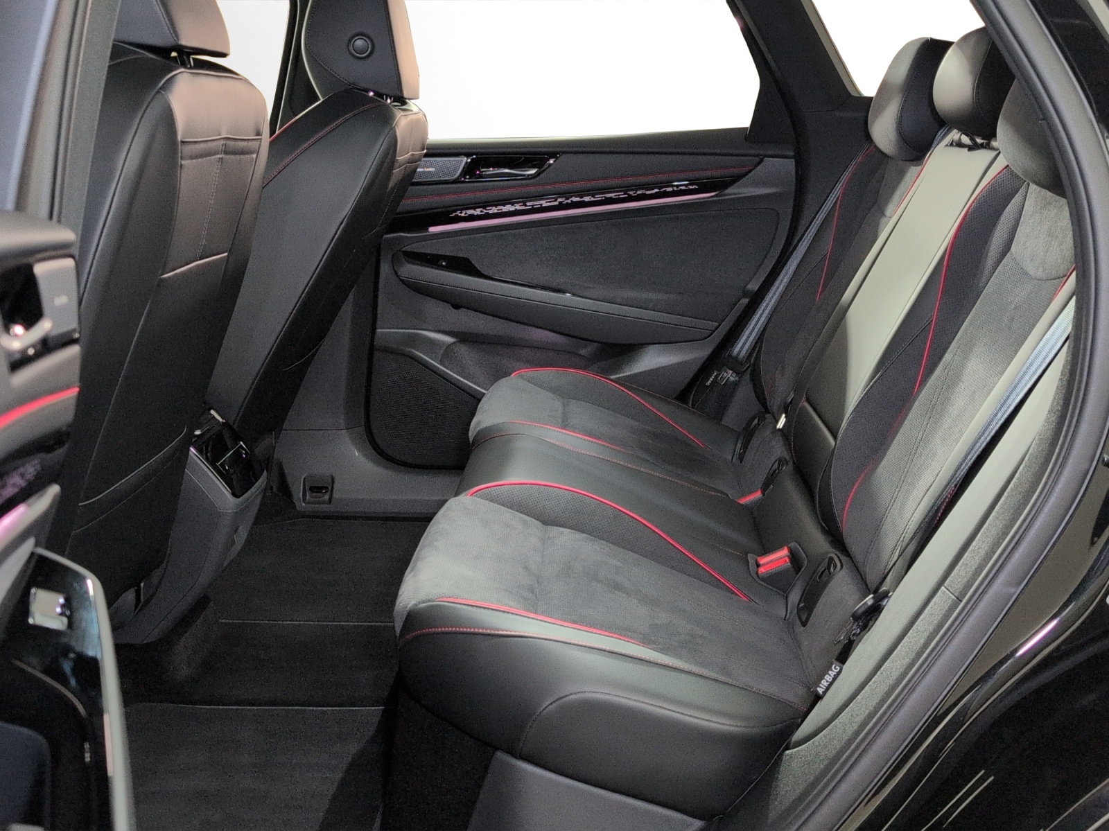 VW ID.7 Tourer GTX 86 kWh GTX 4 Motion-image-7
