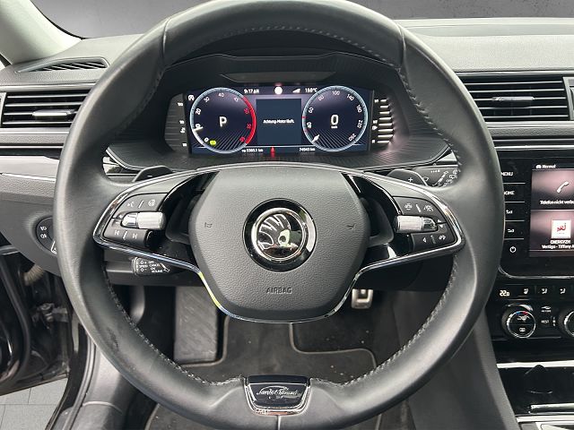 SKODA Superb Combi 2.0 TDi L&K 4x4 DSG-image-13