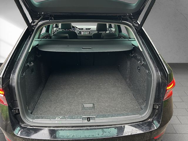 SKODA Superb Combi 2.0 TDi L&K 4x4 DSG-image-8