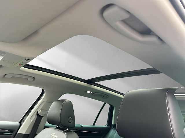 SKODA Superb Combi 2.0 TDi L&K 4x4 DSG-image-16