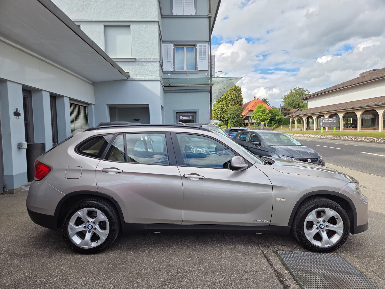 BMW X1 xDrive 18d Steptronic-image-5