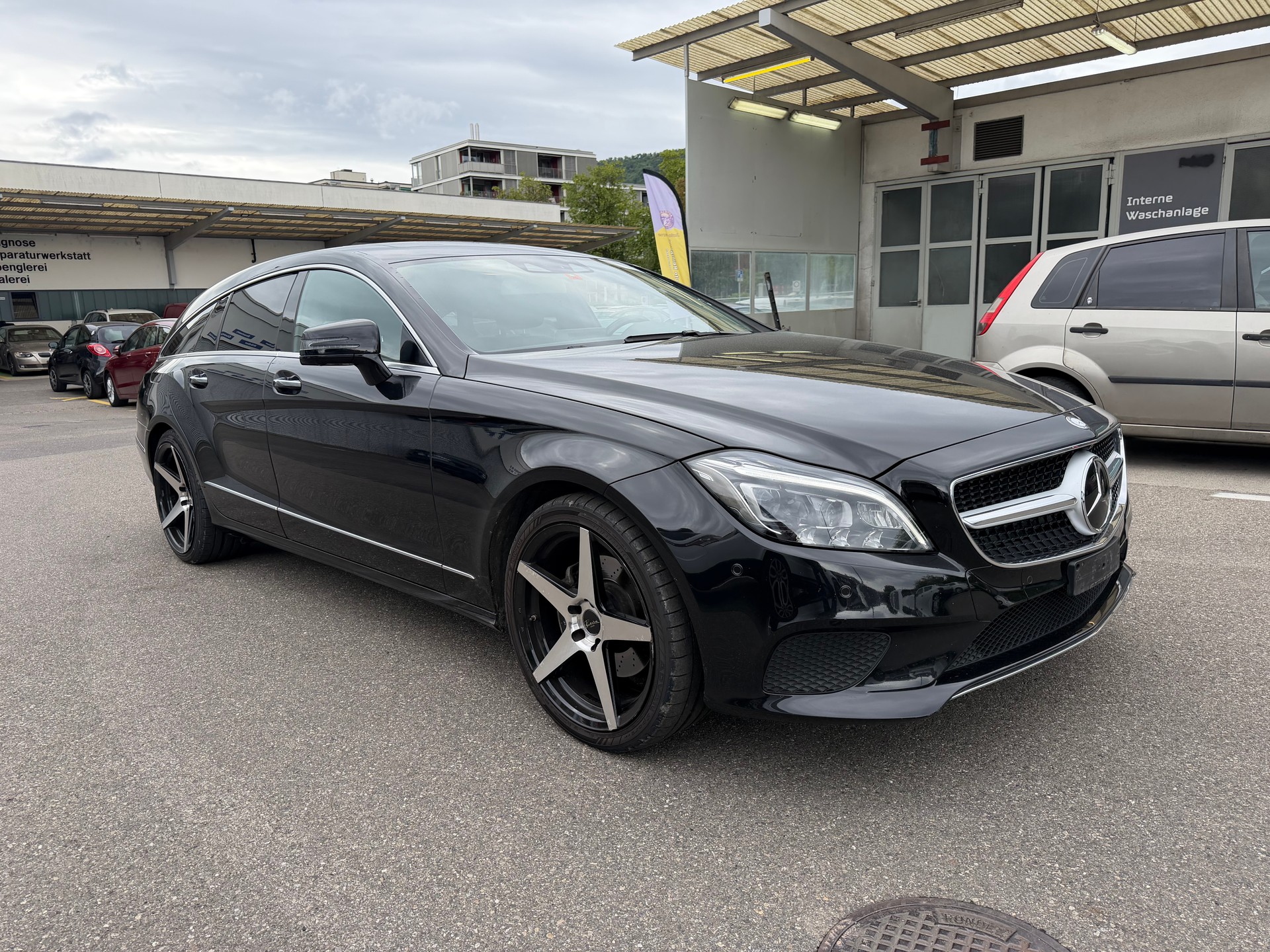 MERCEDES-BENZ CLS Shooting Brake 250 BlueTEC 4Matic 7G-Tronic-image-2