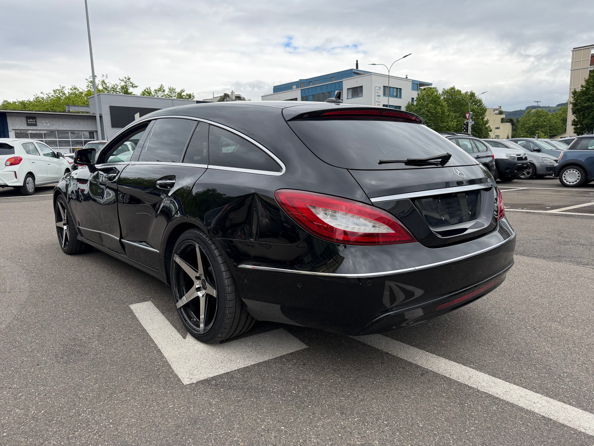MERCEDES-BENZ CLS Shooting Brake 250 BlueTEC 4Matic 7G-Tronic-image-4
