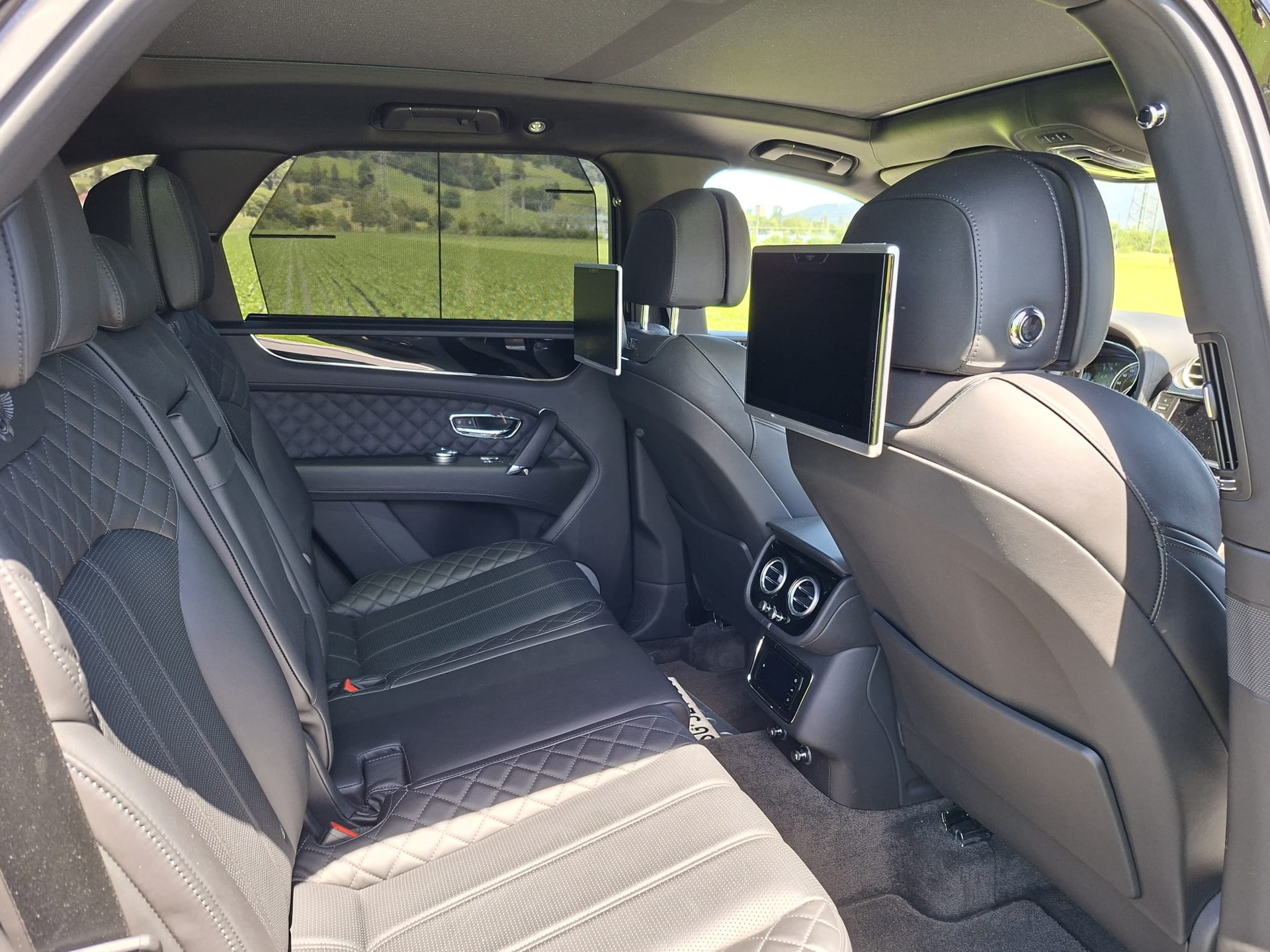 BENTLEY Bentayga W12 Vollausstattung-image-5