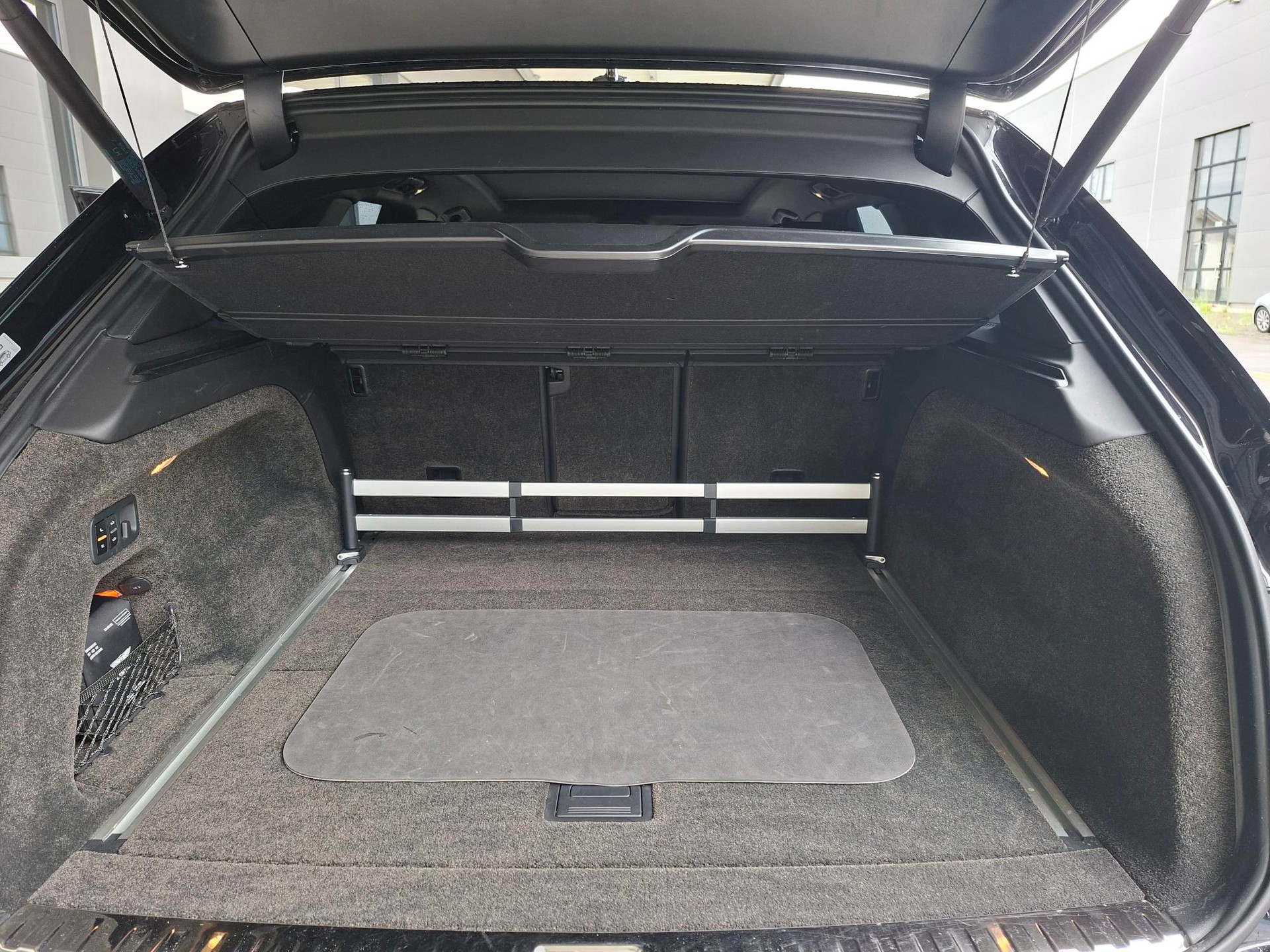 BENTLEY Bentayga W12 Vollausstattung-image-6