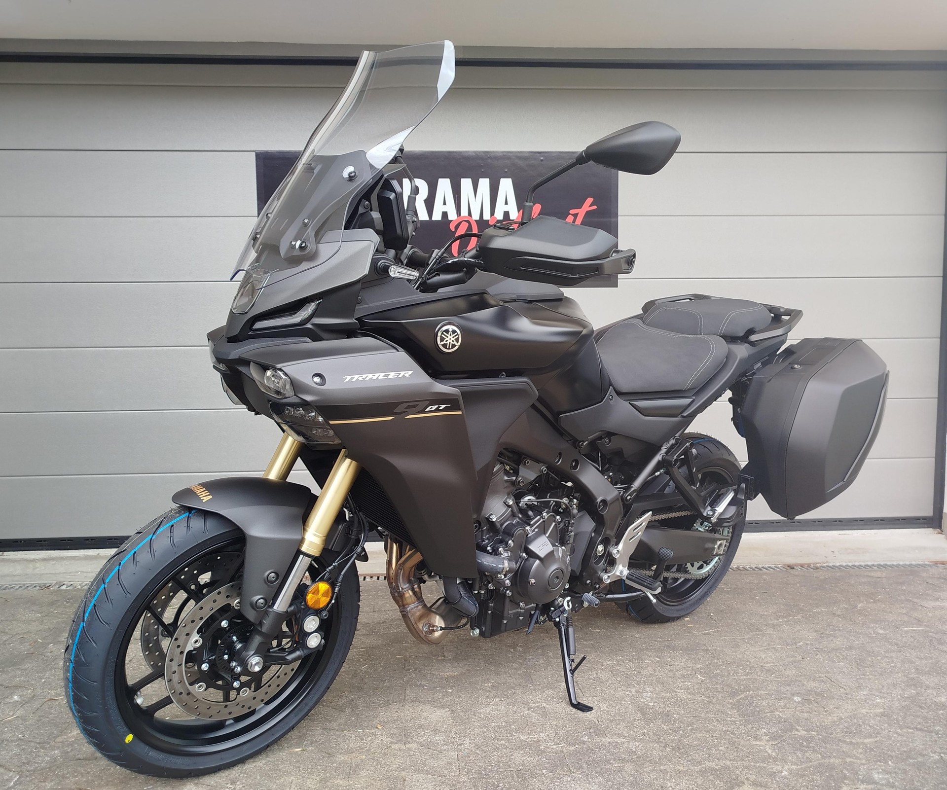 YAMAHA Tracer 9 GT-showroom-element-3