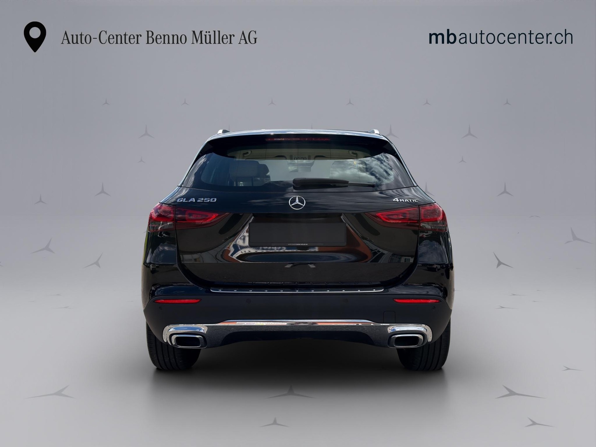 MERCEDES-BENZ GLA 250 Progressive 4matic-image-3
