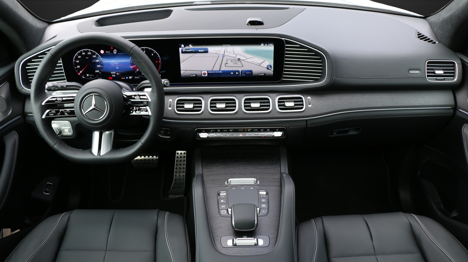 MERCEDES-BENZ GLS 450 d 4MATIC-image-13