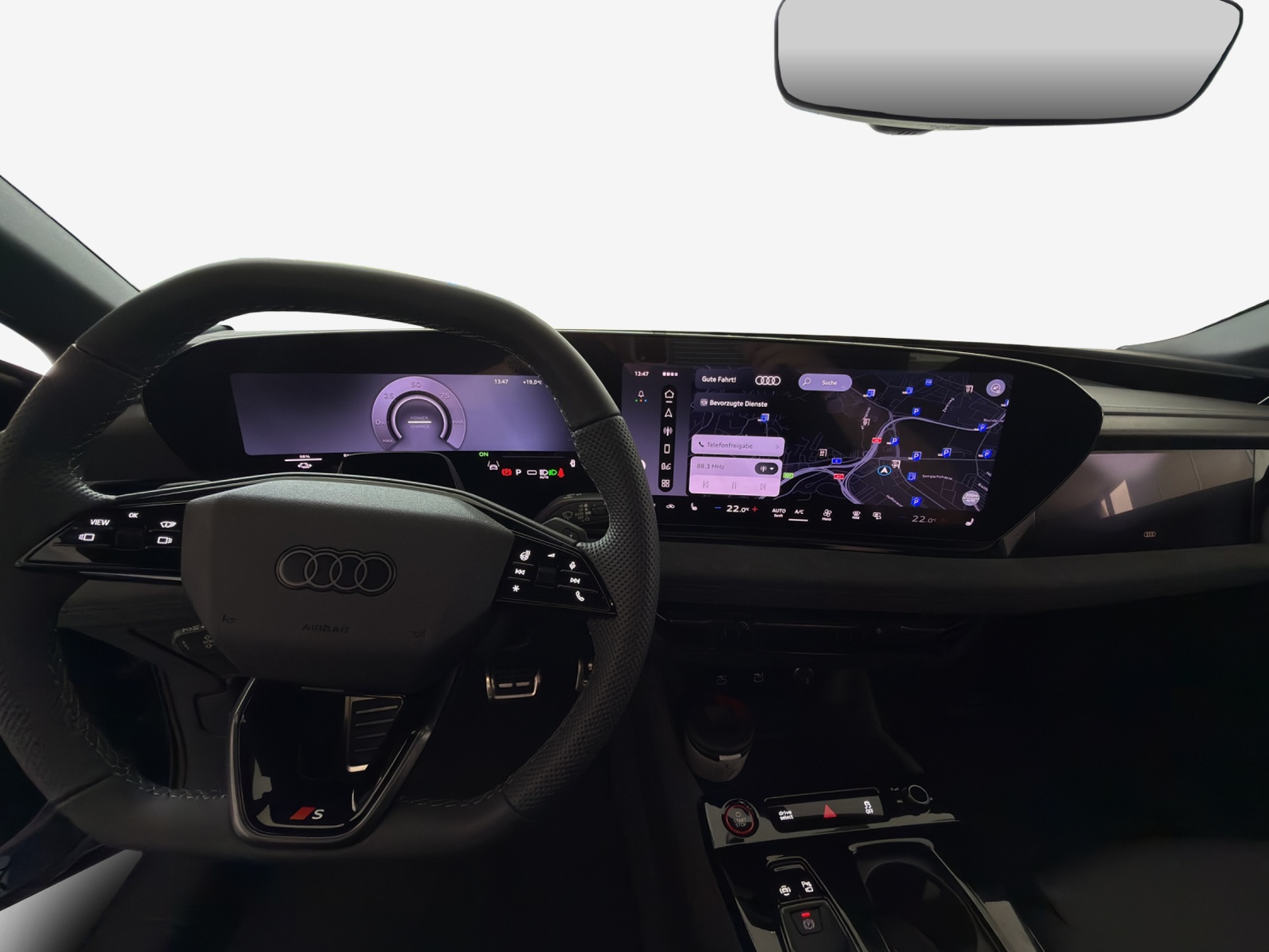 AUDI A6 Avant e-tron quattro-image-8