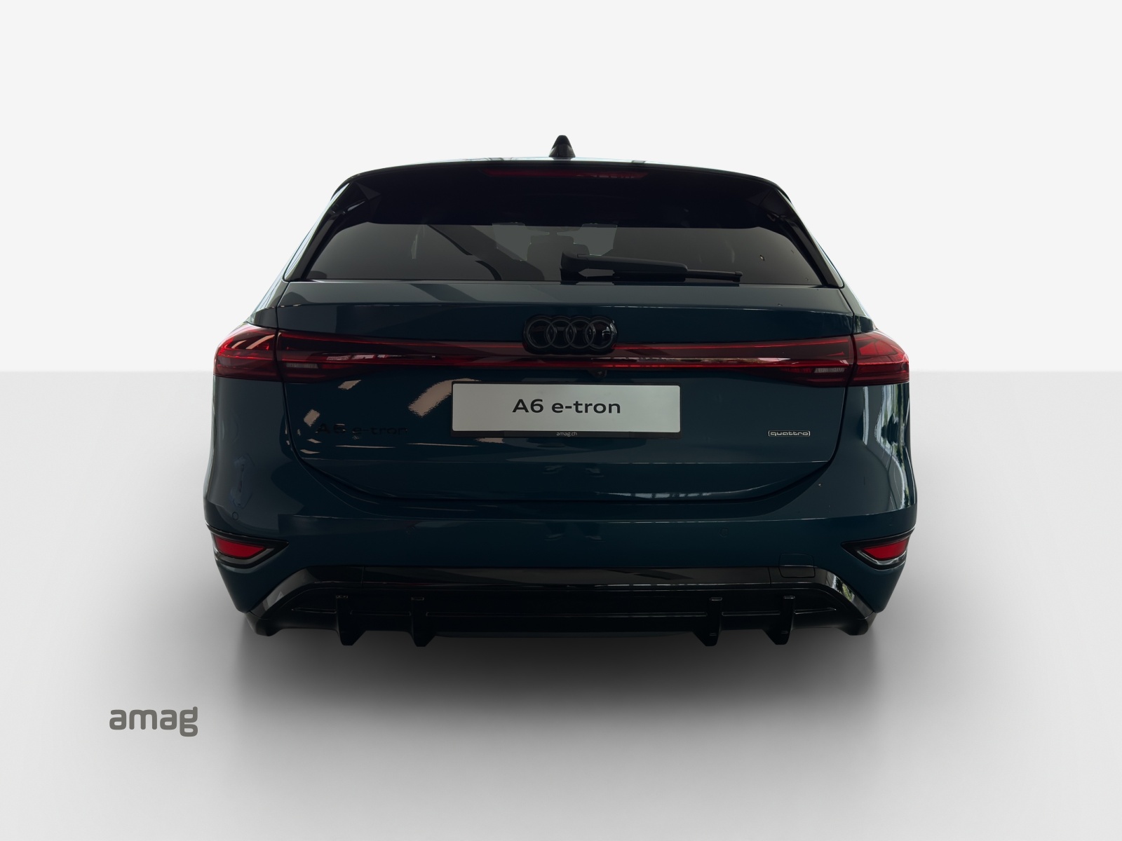 AUDI A6 Avant e-tron quattro-image-3