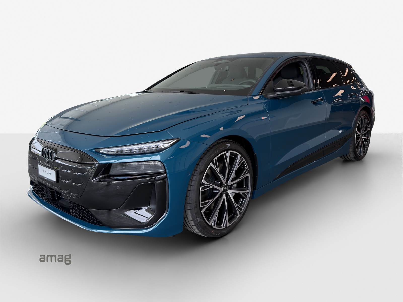 AUDI A6 Avant e-tron quattro-image-0