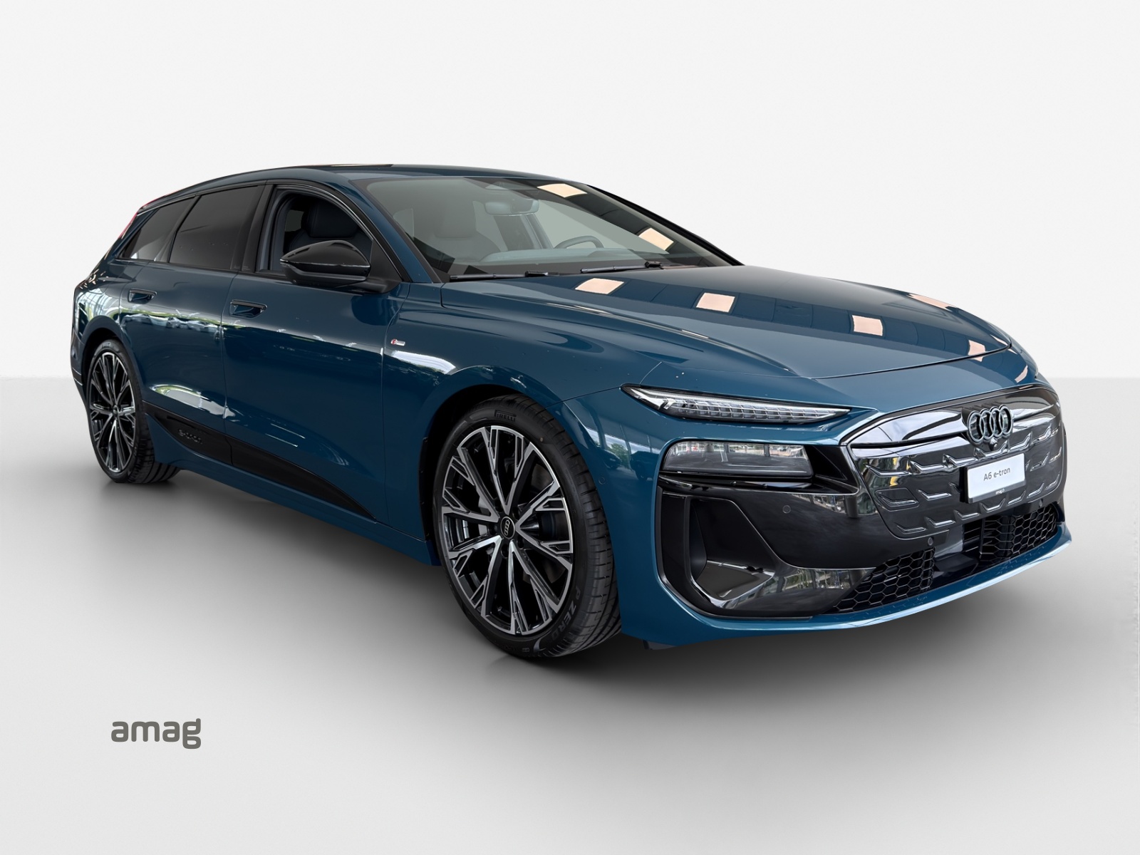AUDI A6 Avant e-tron quattro-image-5