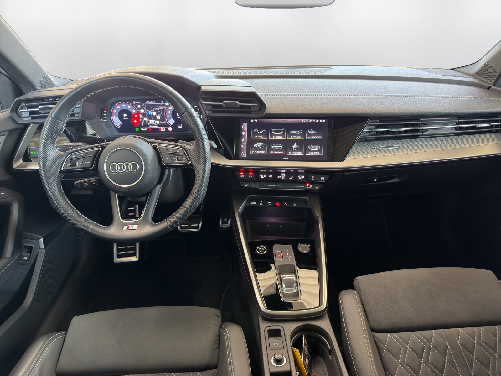 AUDI A3 Sportback 35 TFSI S line Attraction S-tronic-image-6