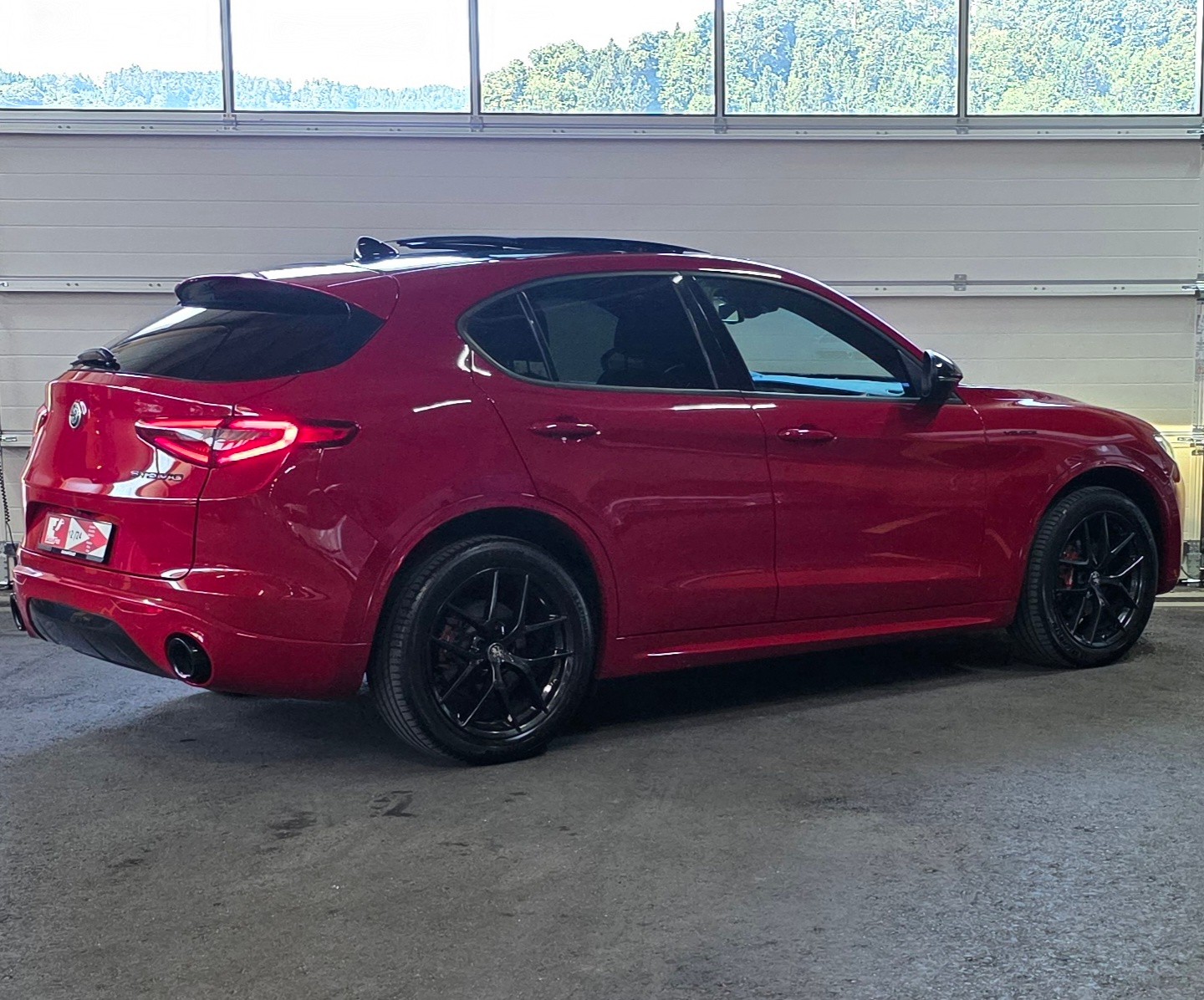 ALFA ROMEO Stelvio 2.0 Veloce Q4 Automatic-image-4