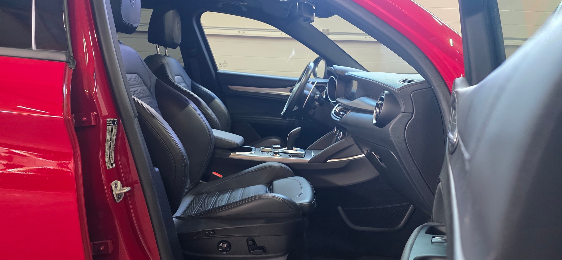 ALFA ROMEO Stelvio 2.0 Veloce Q4 Automatic-image-25
