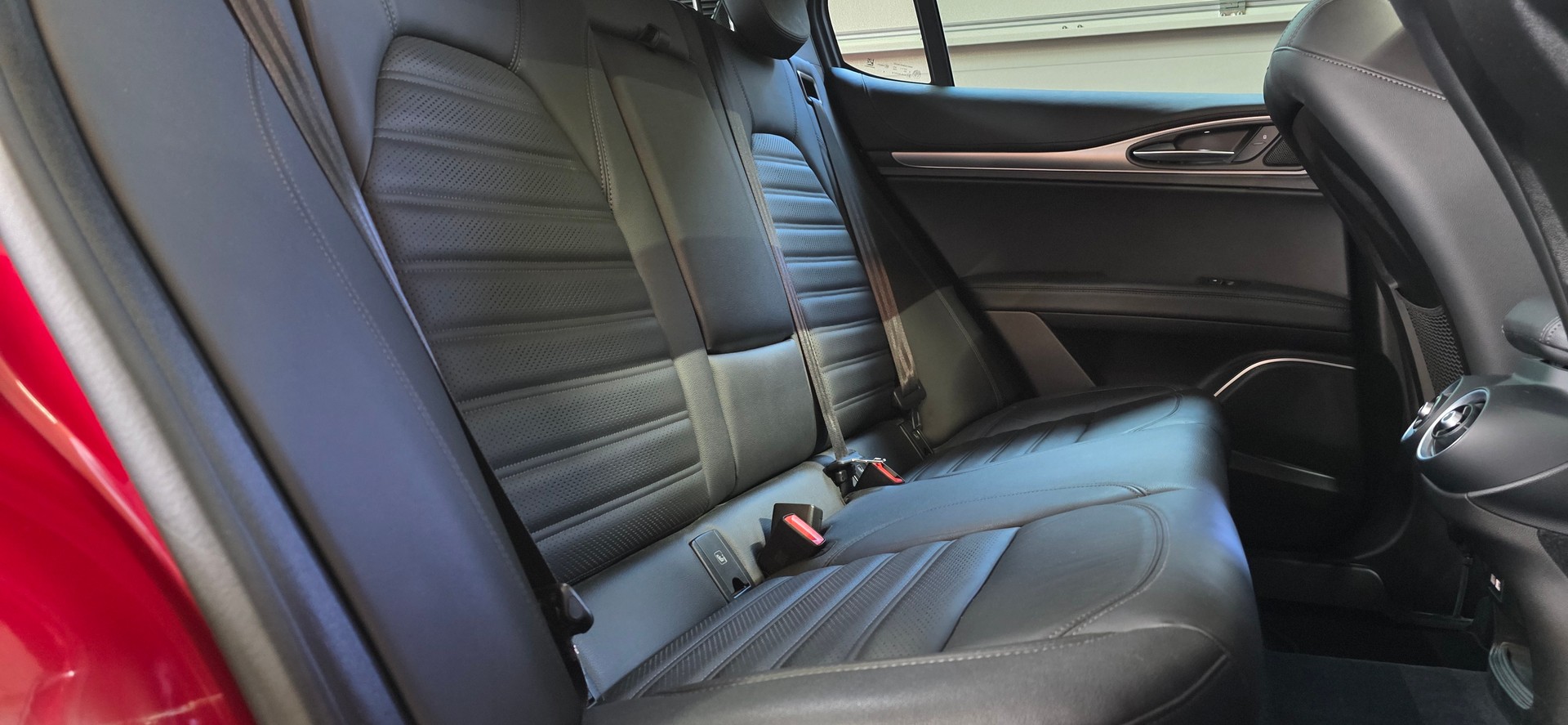 ALFA ROMEO Stelvio 2.0 Veloce Q4 Automatic-image-28