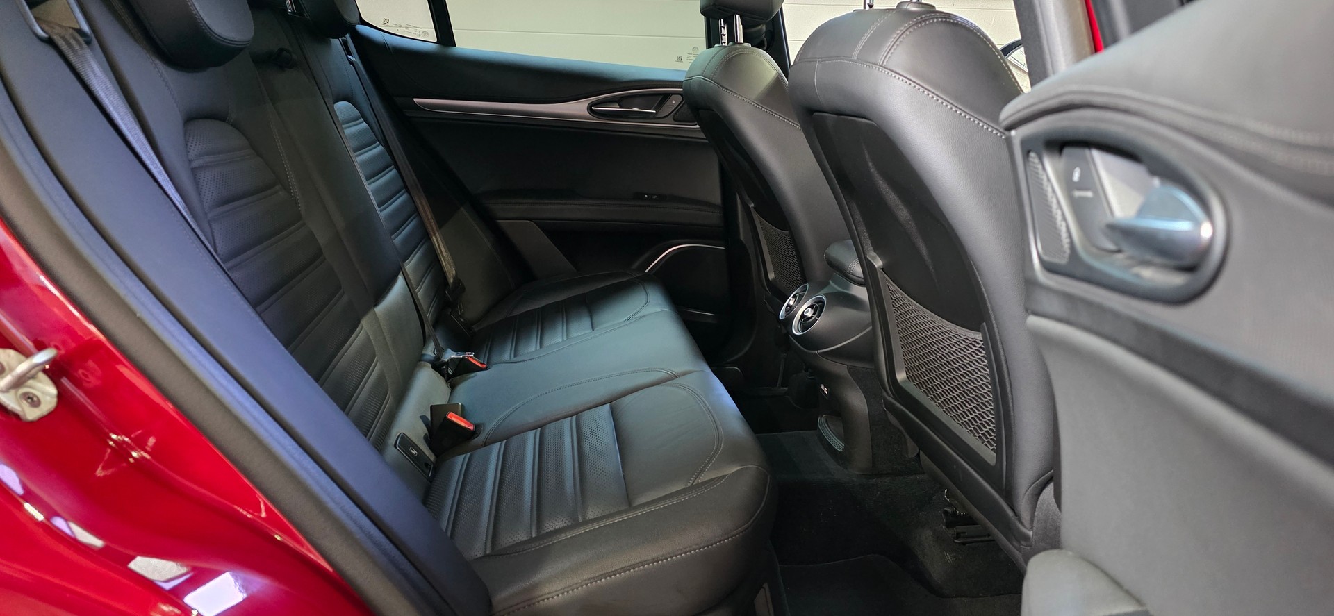 ALFA ROMEO Stelvio 2.0 Veloce Q4 Automatic-image-27