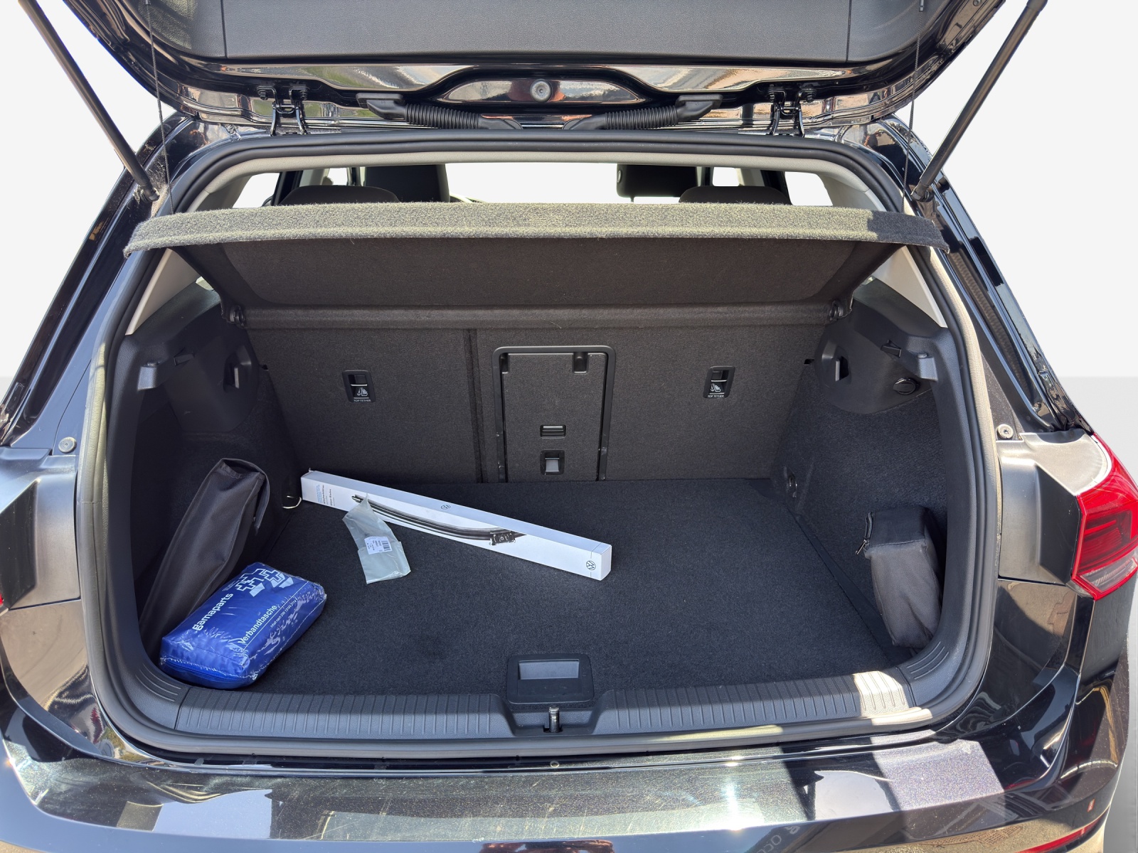 VW Golf 1.0 eTSI mHEV ACTLife DSG-image-12