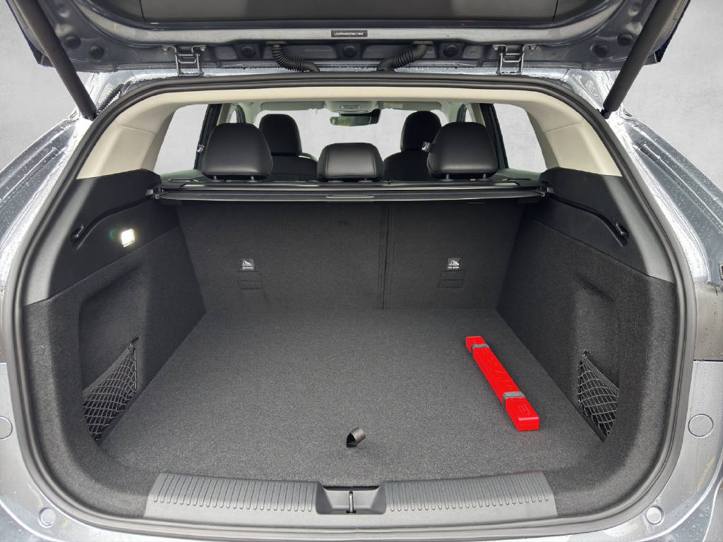 MG HS 1.5 Hybrid+ Luxury-image-5